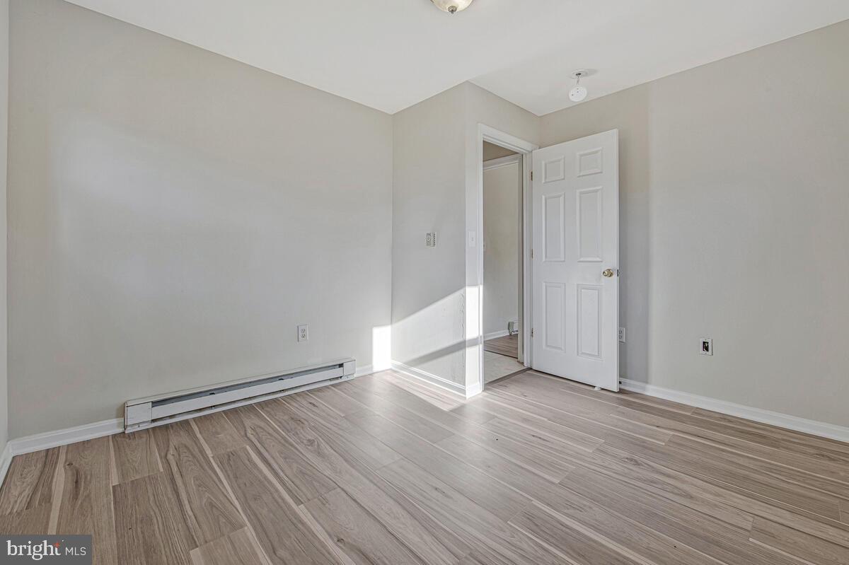 WEST LANHAM HILLS - Residential