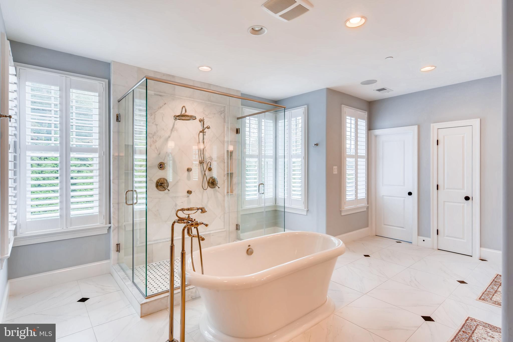 WORTHINGTON GREEN - Residential