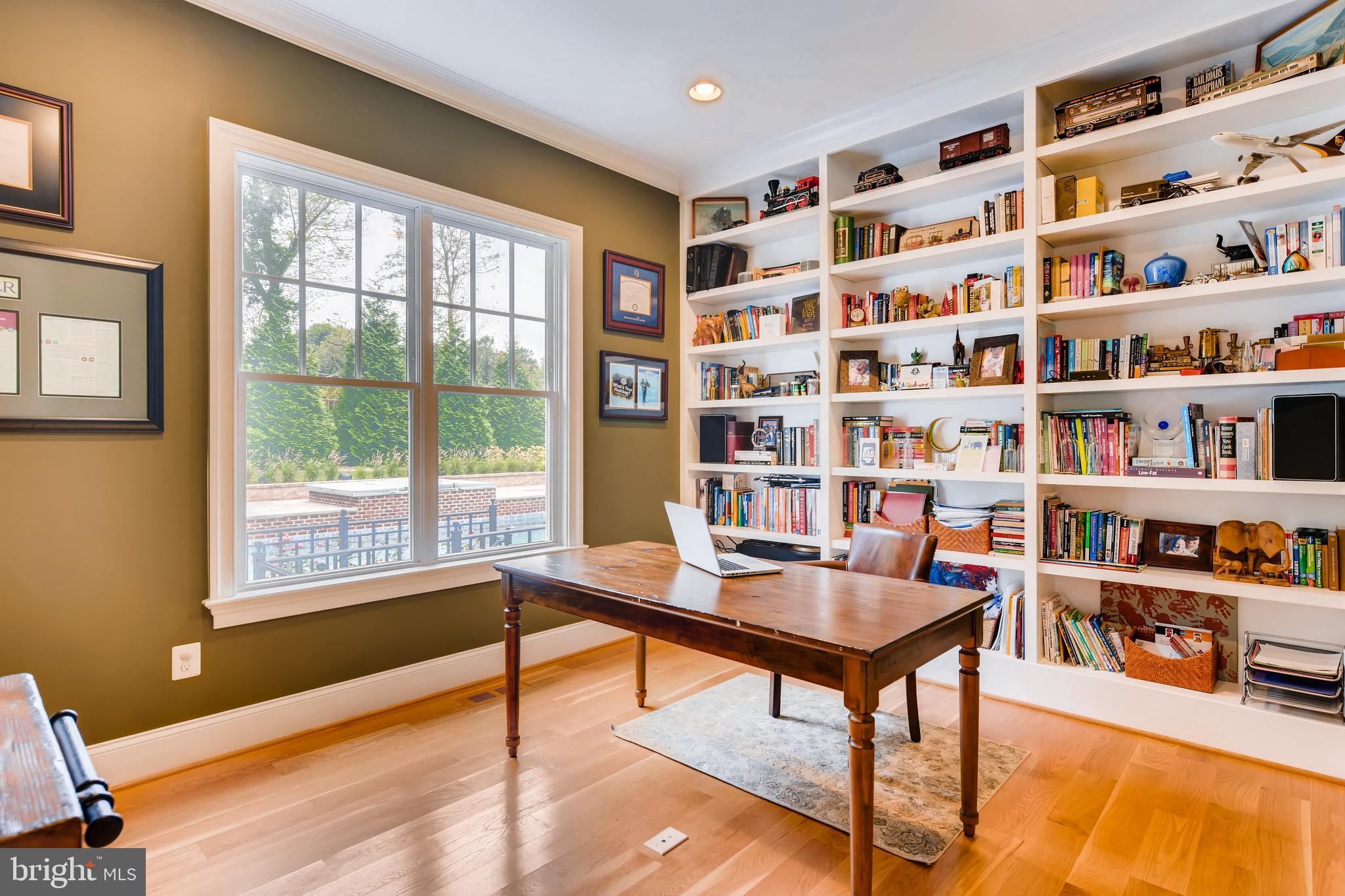 WORTHINGTON GREEN - Residential