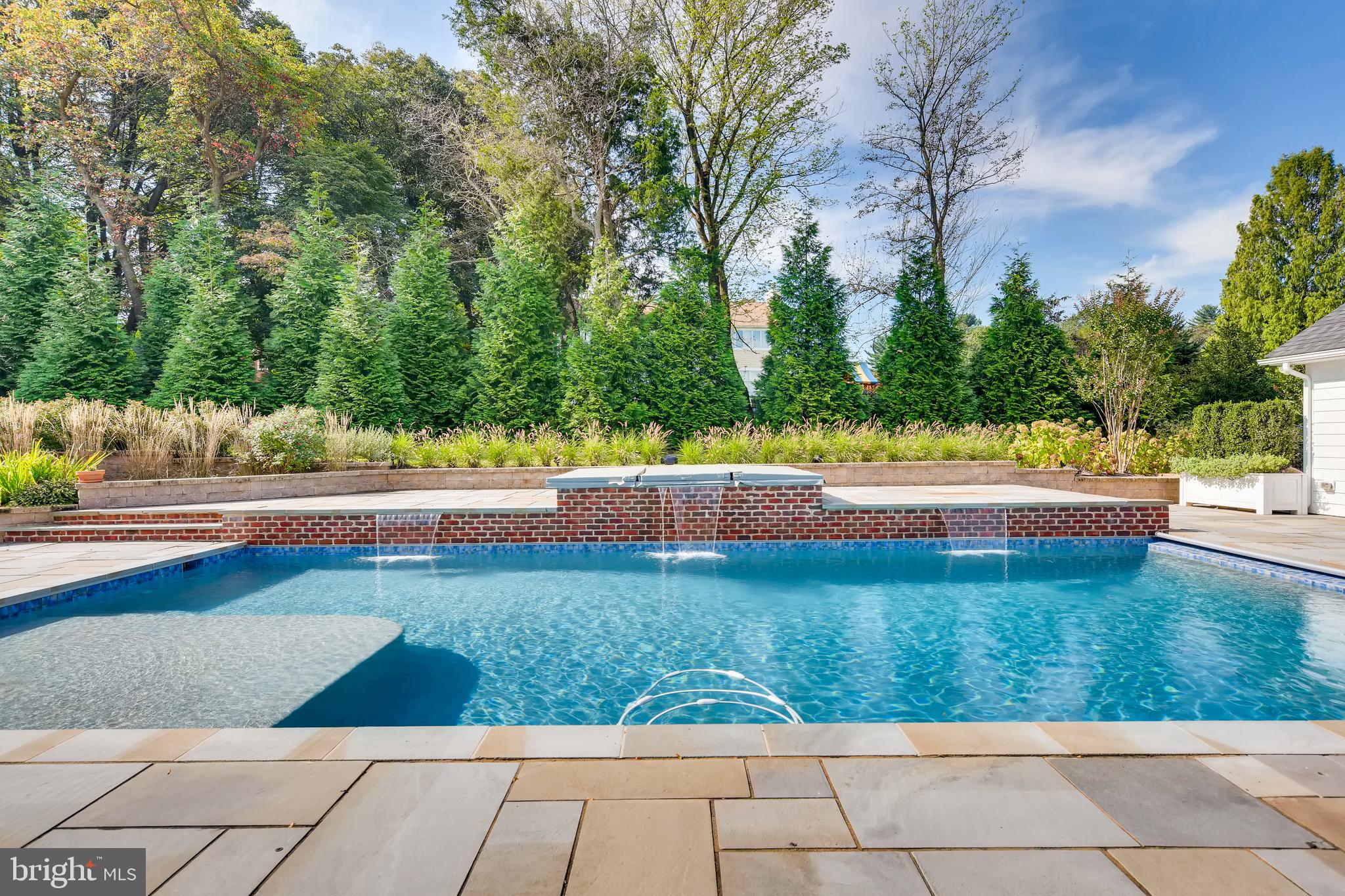 WORTHINGTON GREEN - Residential