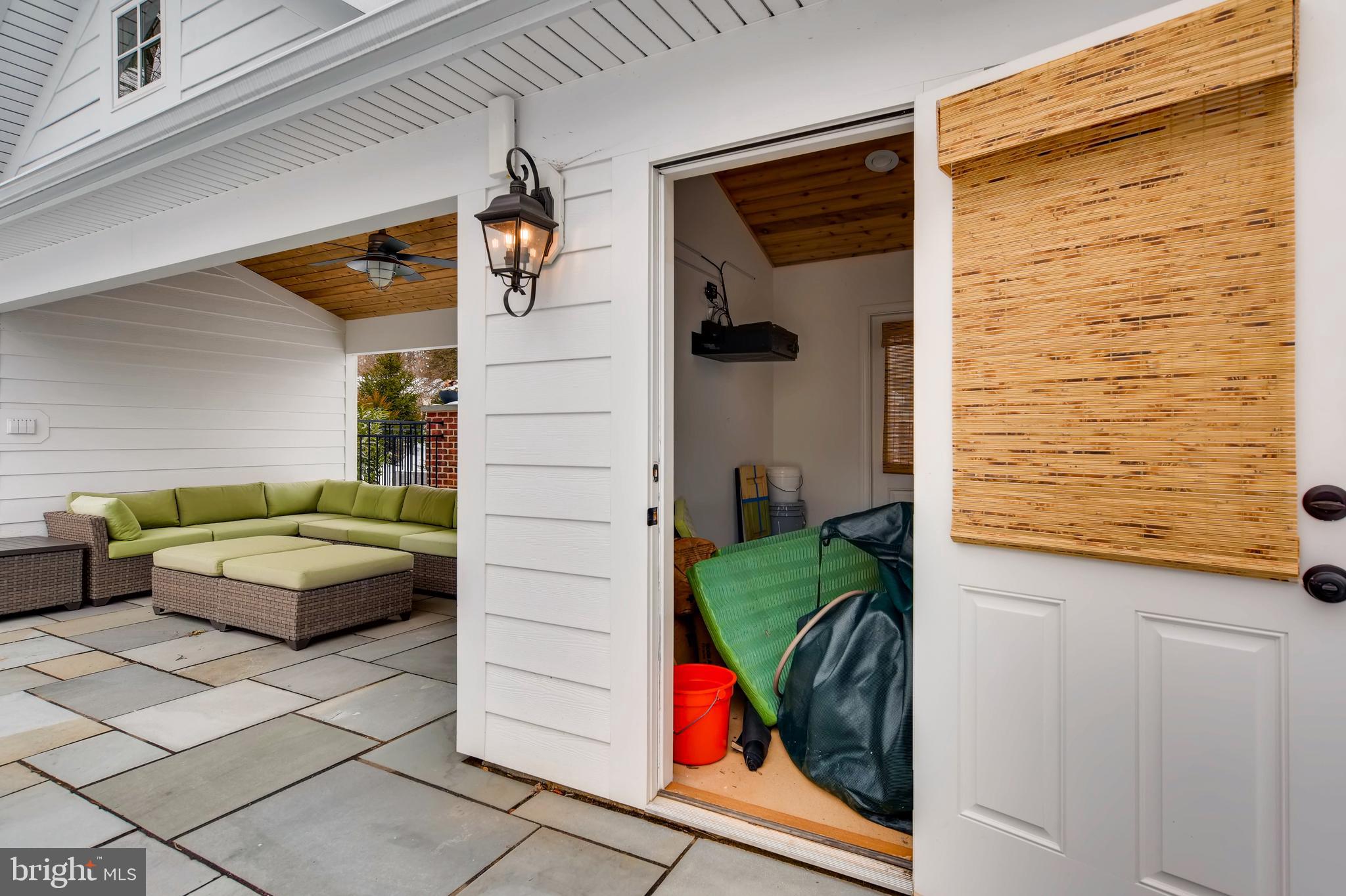 WORTHINGTON GREEN - Residential