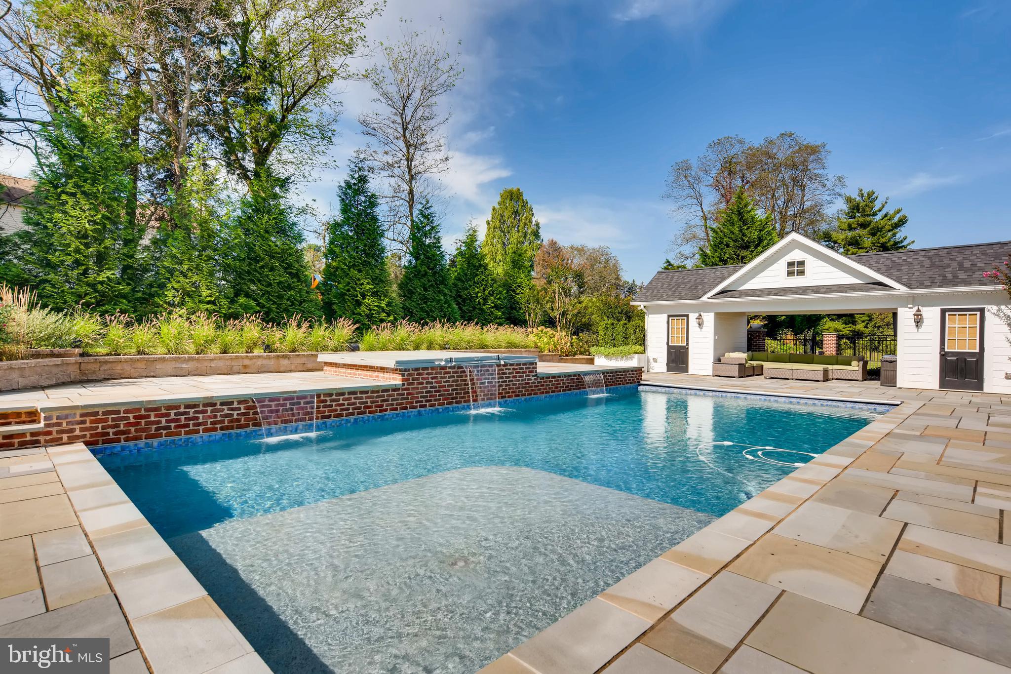 WORTHINGTON GREEN - Residential