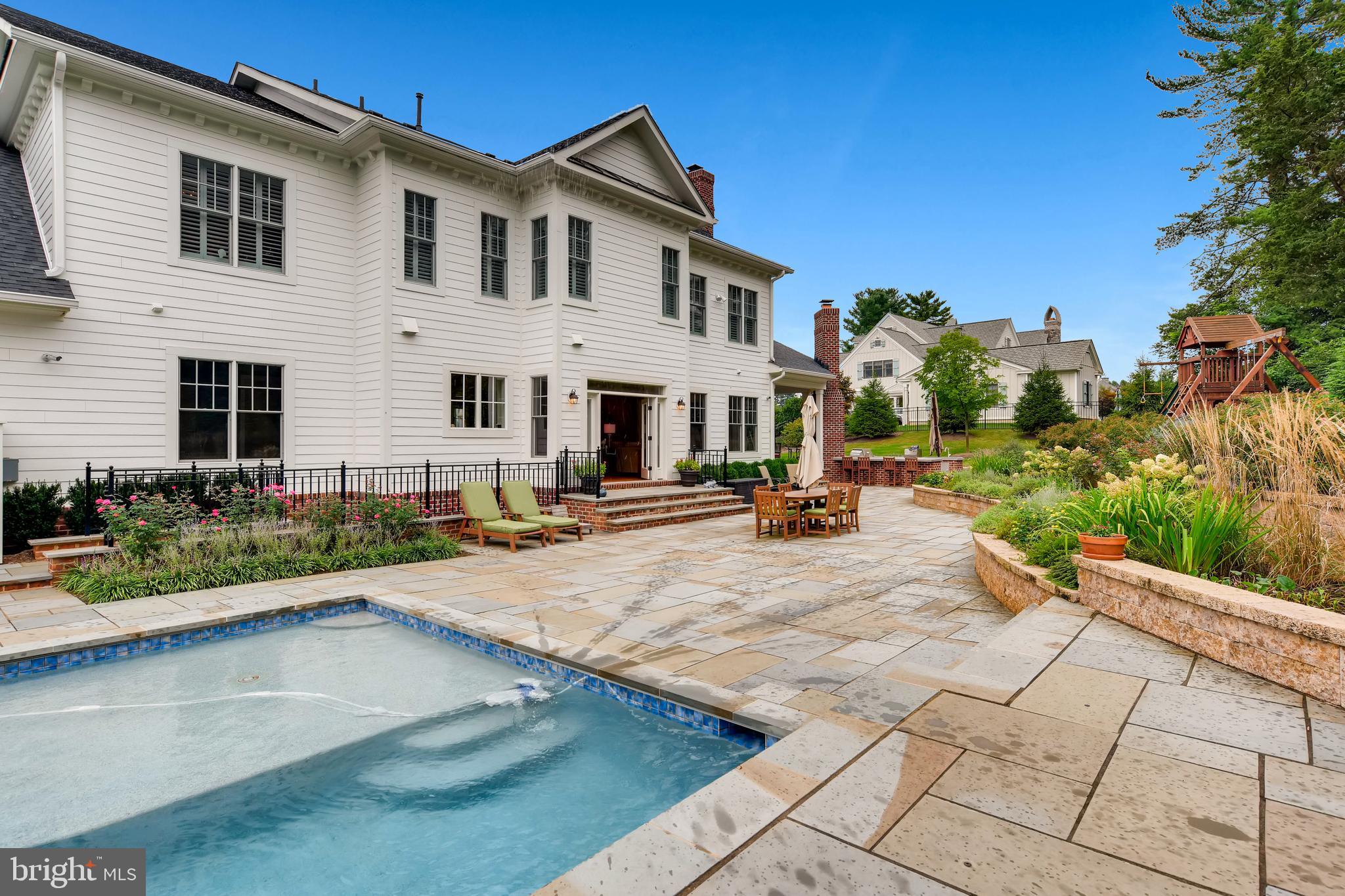 WORTHINGTON GREEN - Residential