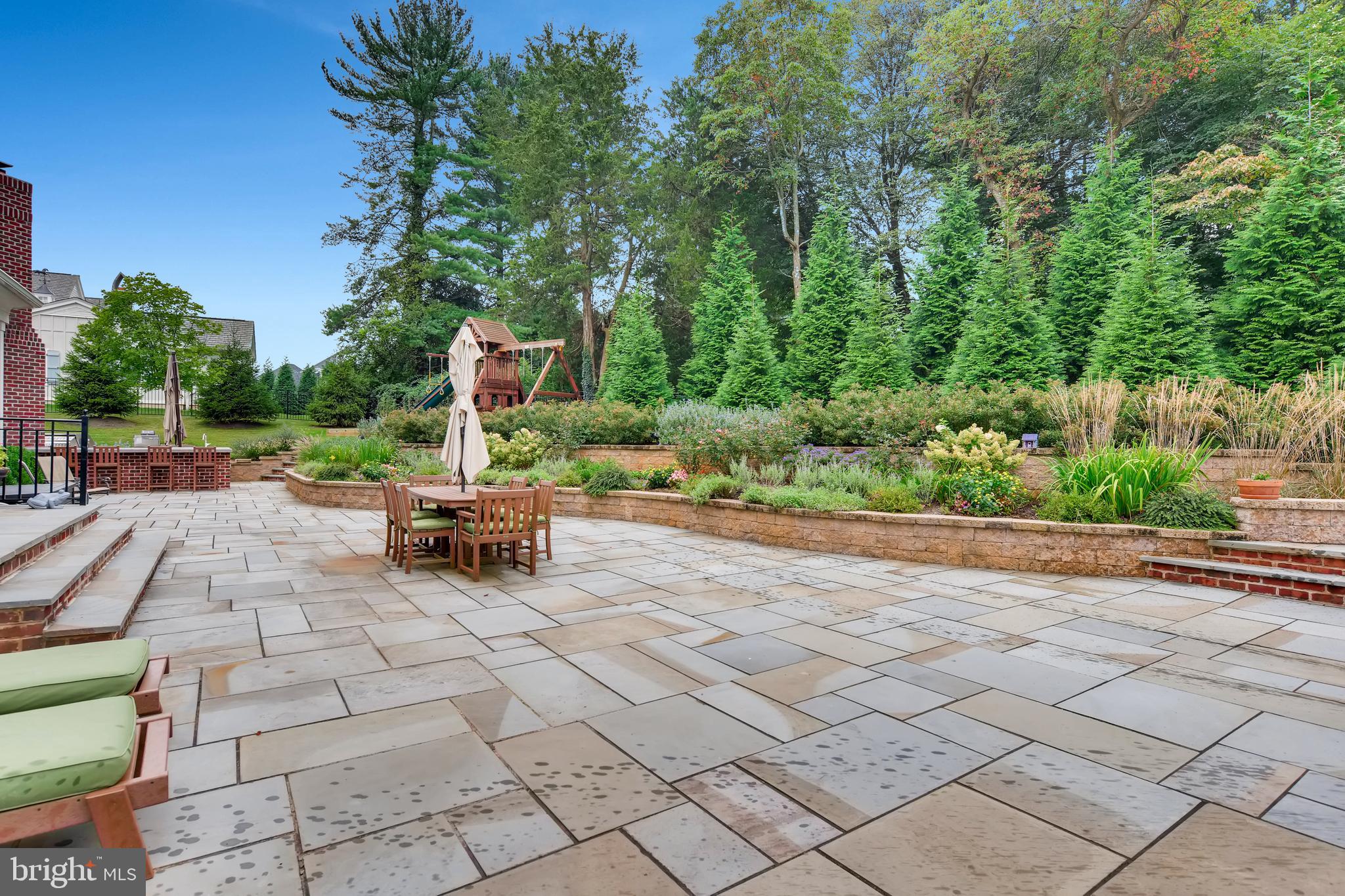 WORTHINGTON GREEN - Residential