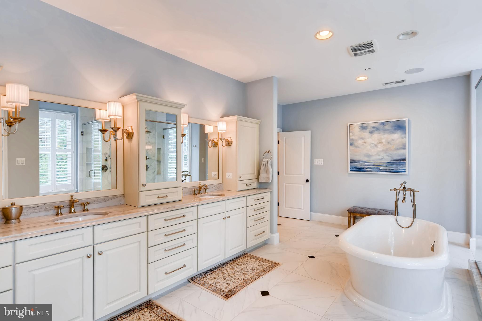 WORTHINGTON GREEN - Residential