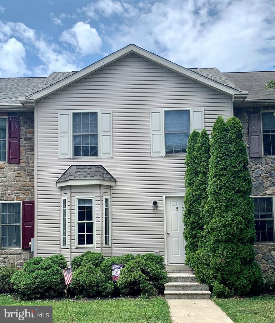 3bd/1.5 bath in Tabler Station Manor used for comp purposes. Main level has laminate flooring throughout, stainless steel appliances and access to new back deck (2023). Half bath available on main level. Upper level features 3 bedrooms, full hall bath and laundry area. Newer roof. Home is in average condition.