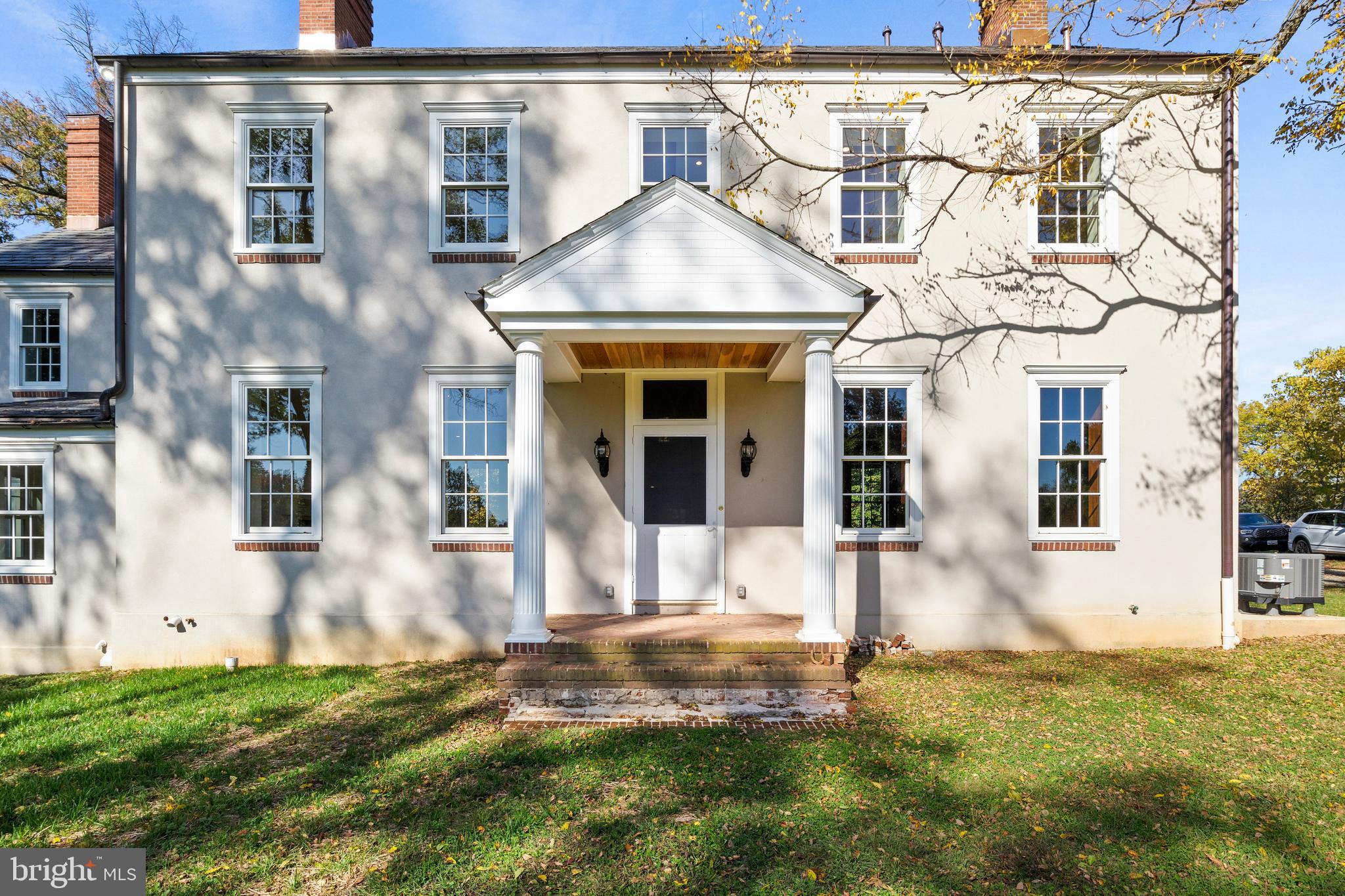 MY LADY'S MANOR - Residential Lease