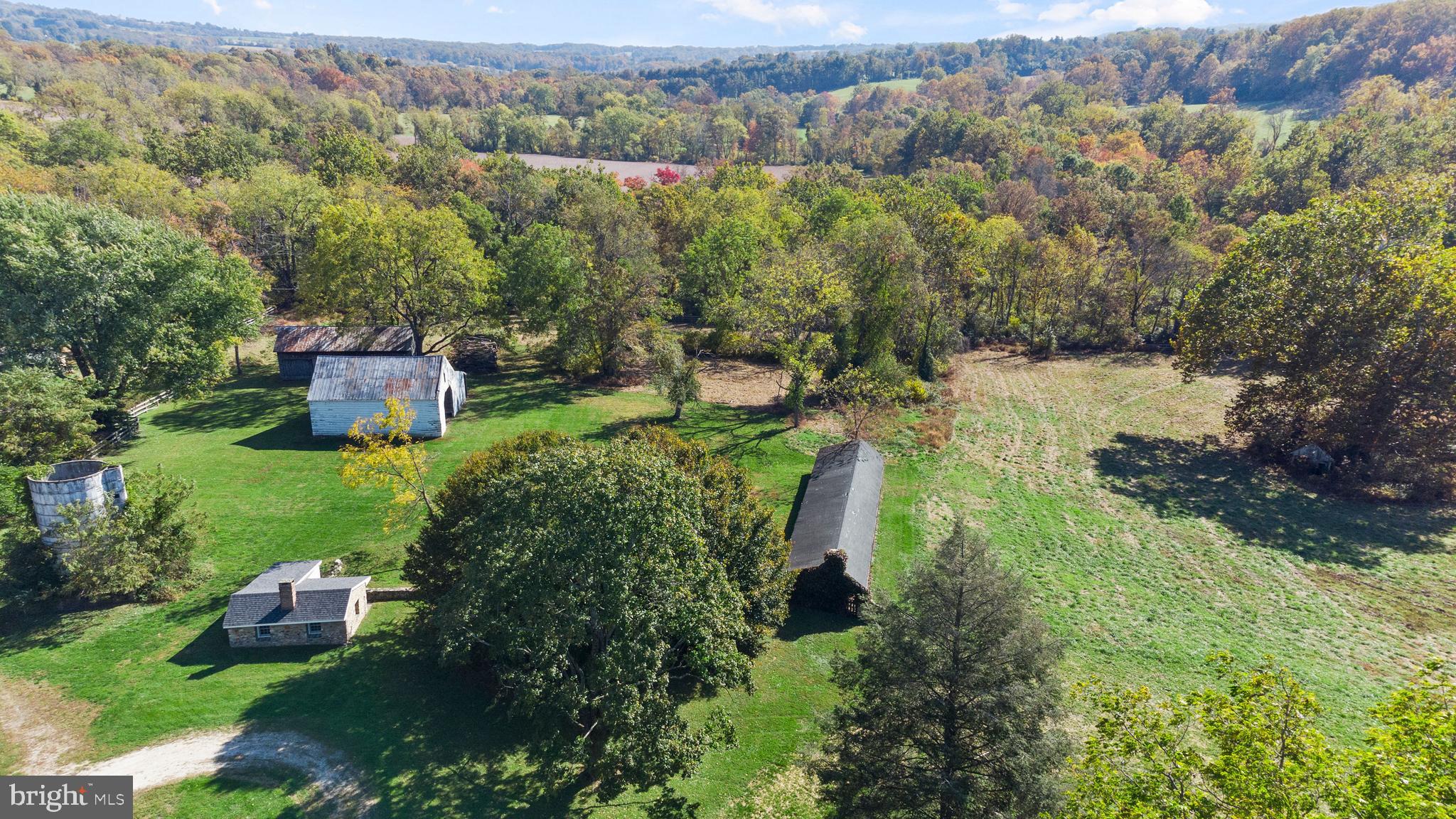 MY LADY'S MANOR - Residential Lease