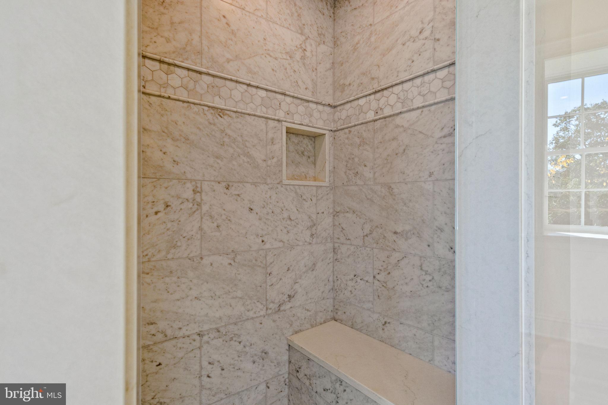 MY LADY'S MANOR - Residential Lease