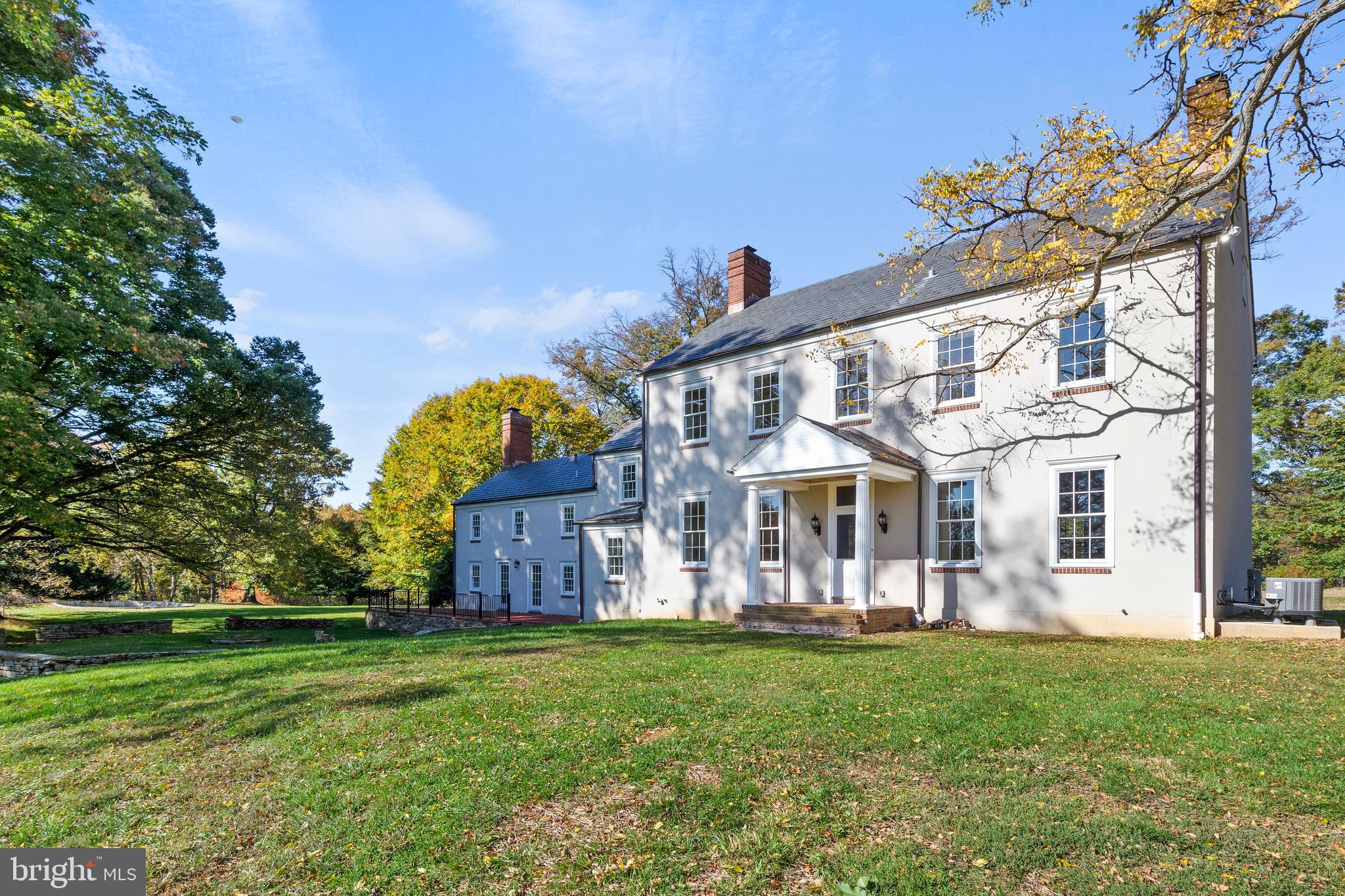 MY LADY'S MANOR - Residential Lease