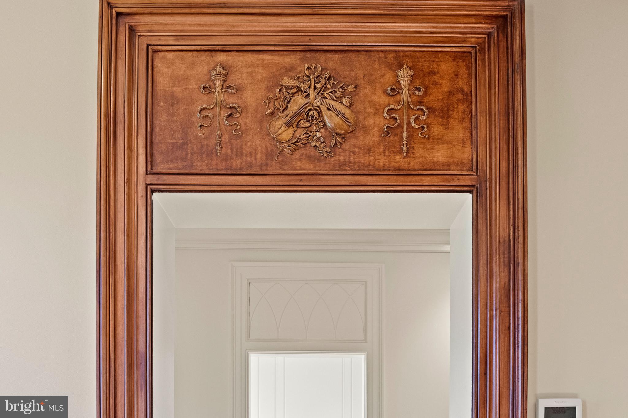 MY LADY'S MANOR - Residential Lease