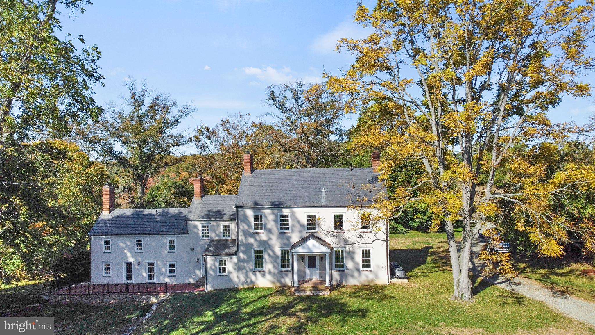 MY LADY'S MANOR - Residential Lease