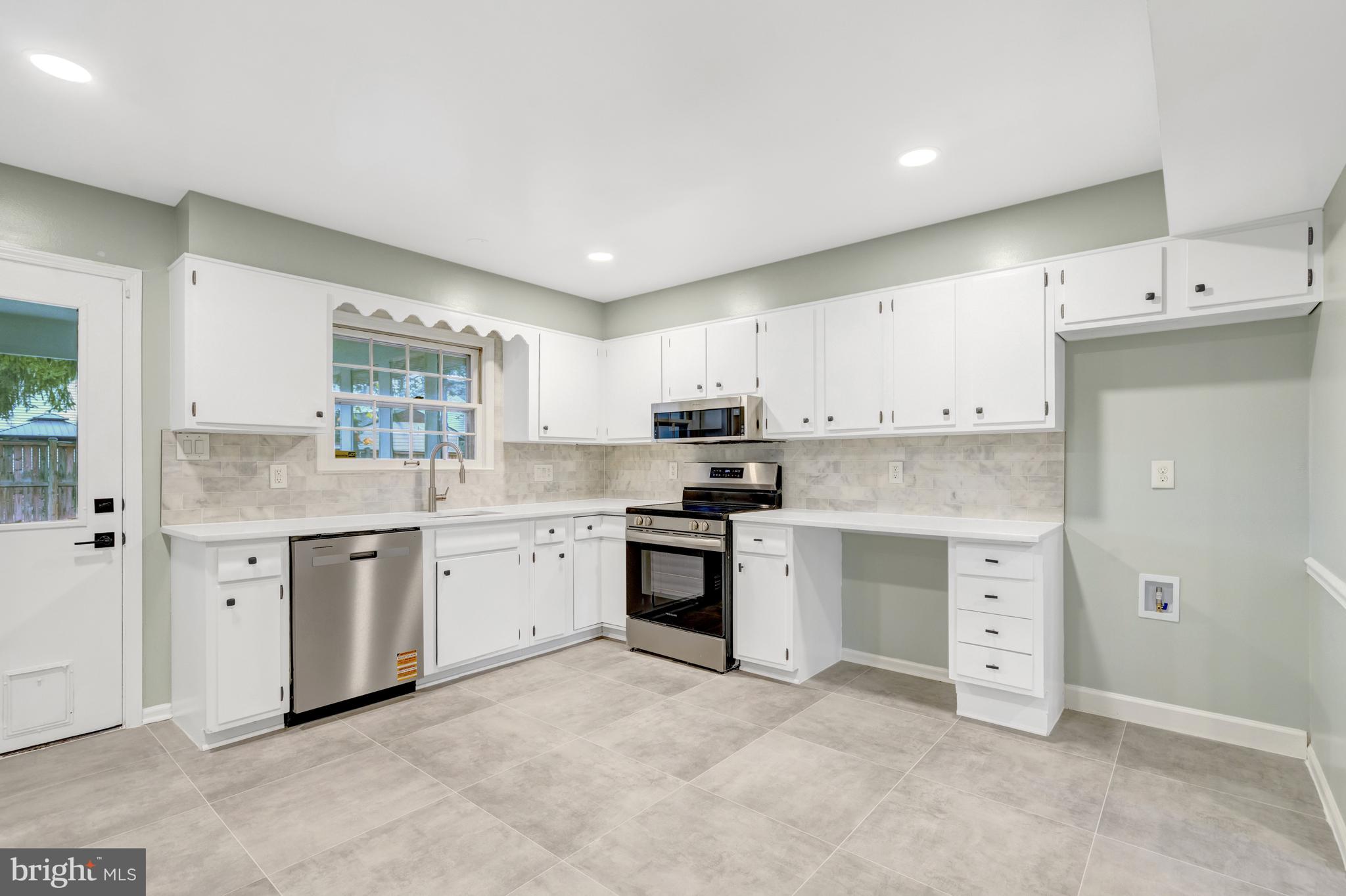 STERLING  PARK - Residential