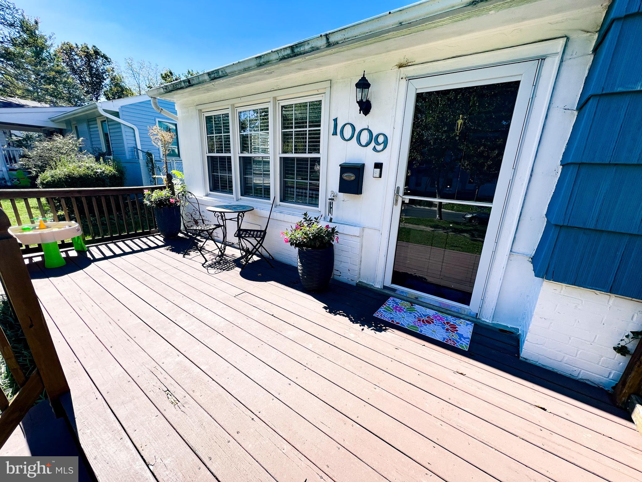 BURGUNDY ESTATES - Residential Lease