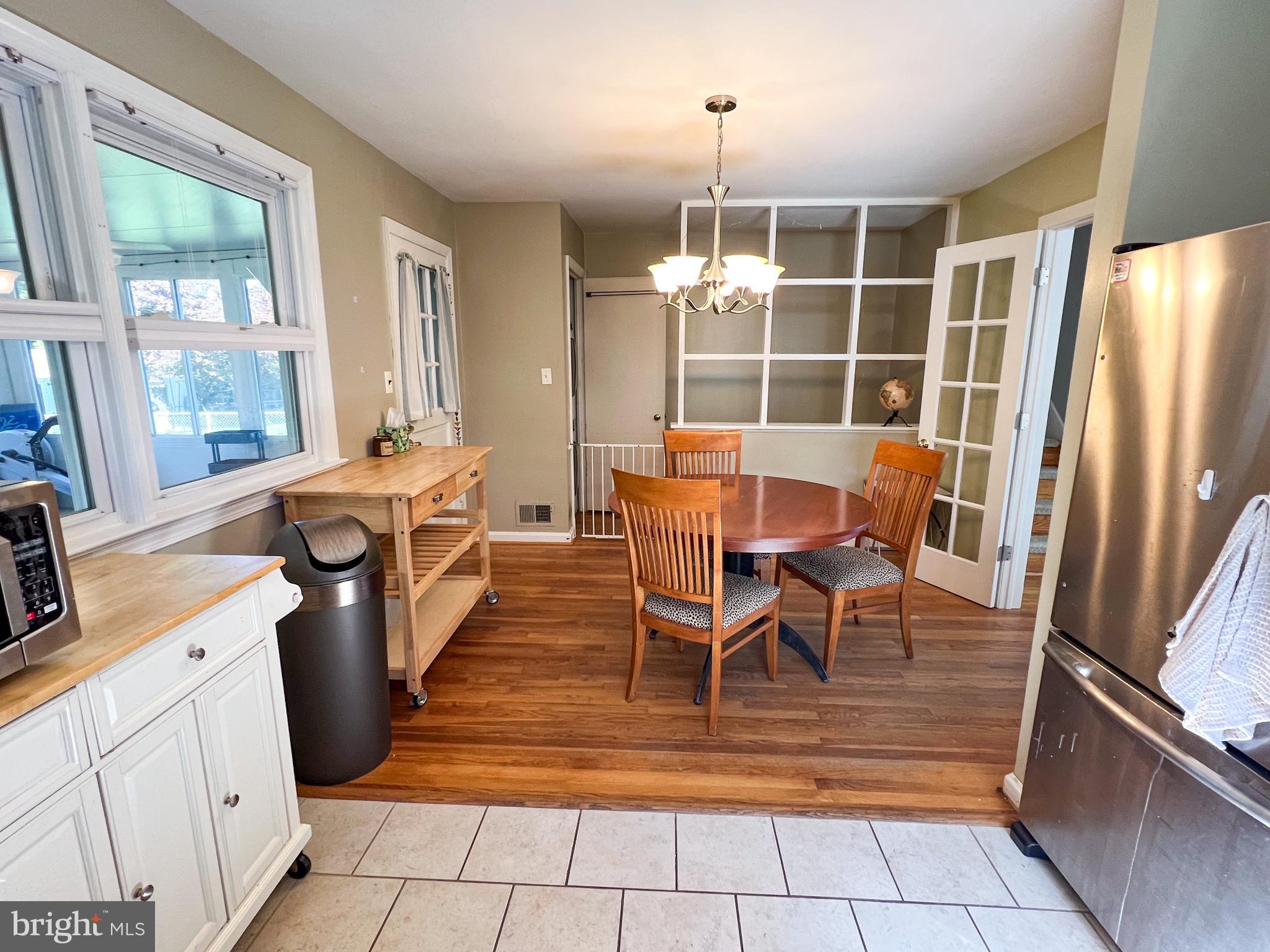 BURGUNDY ESTATES - Residential Lease