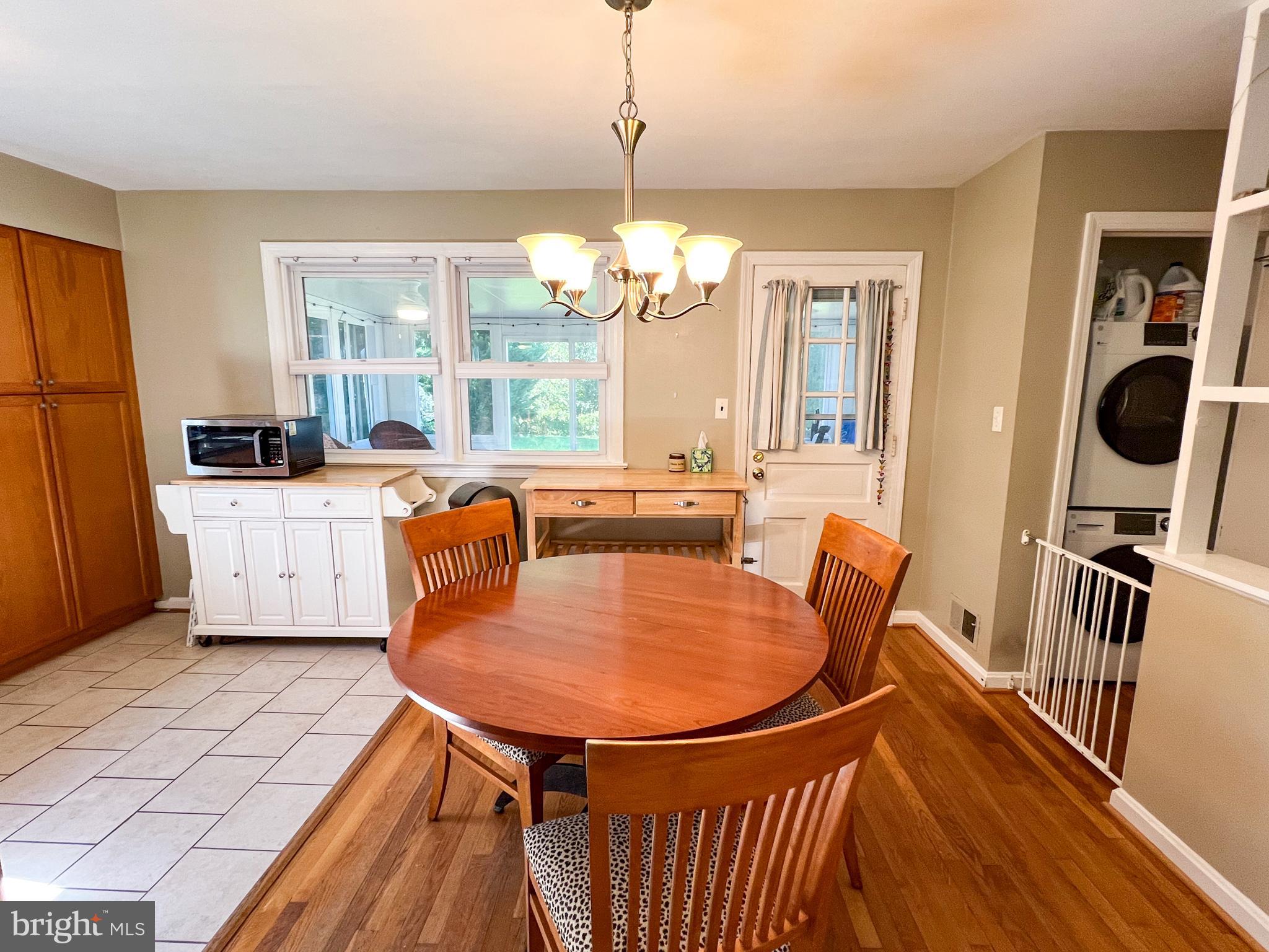 BURGUNDY ESTATES - Residential Lease