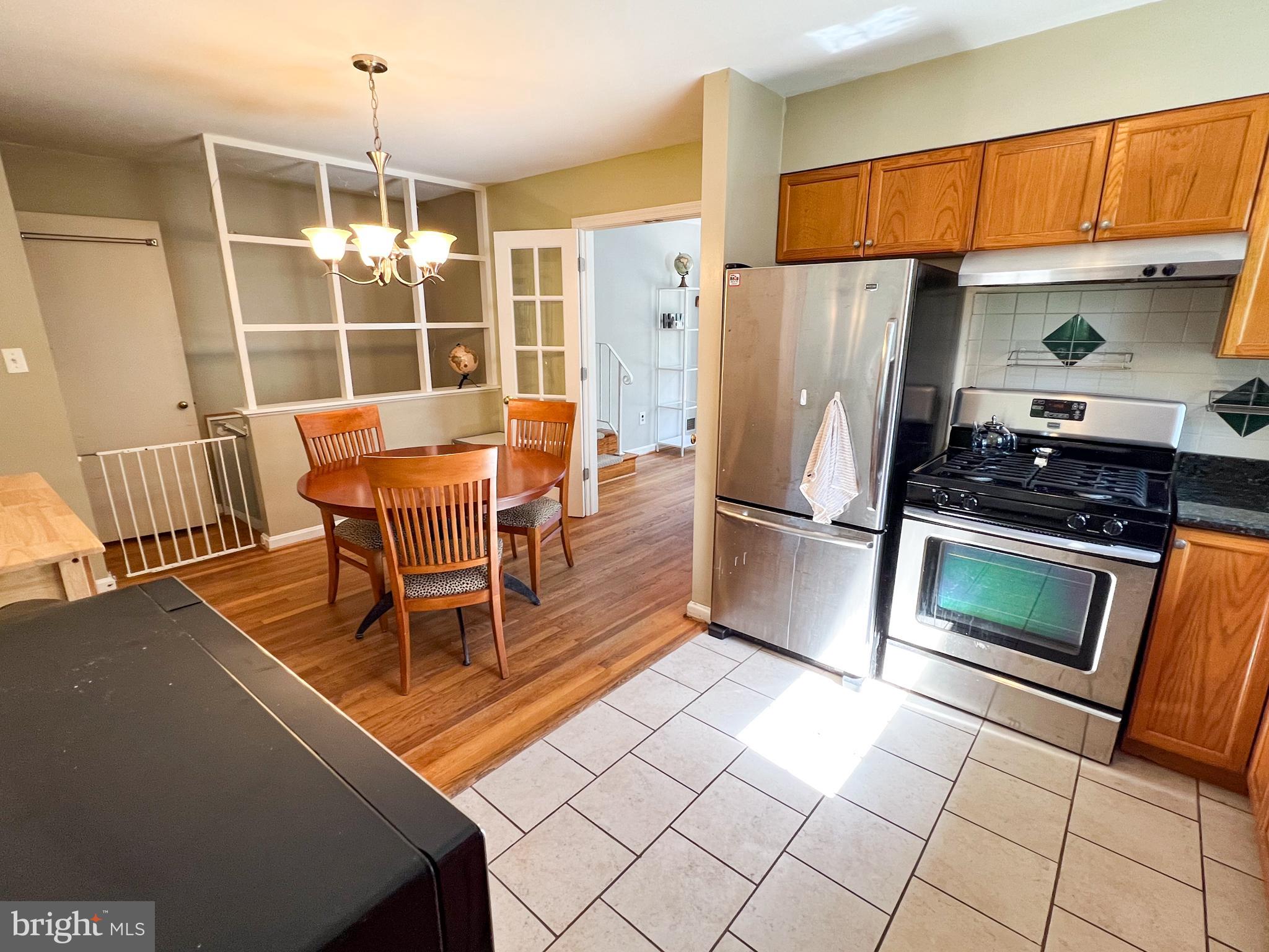 BURGUNDY ESTATES - Residential Lease