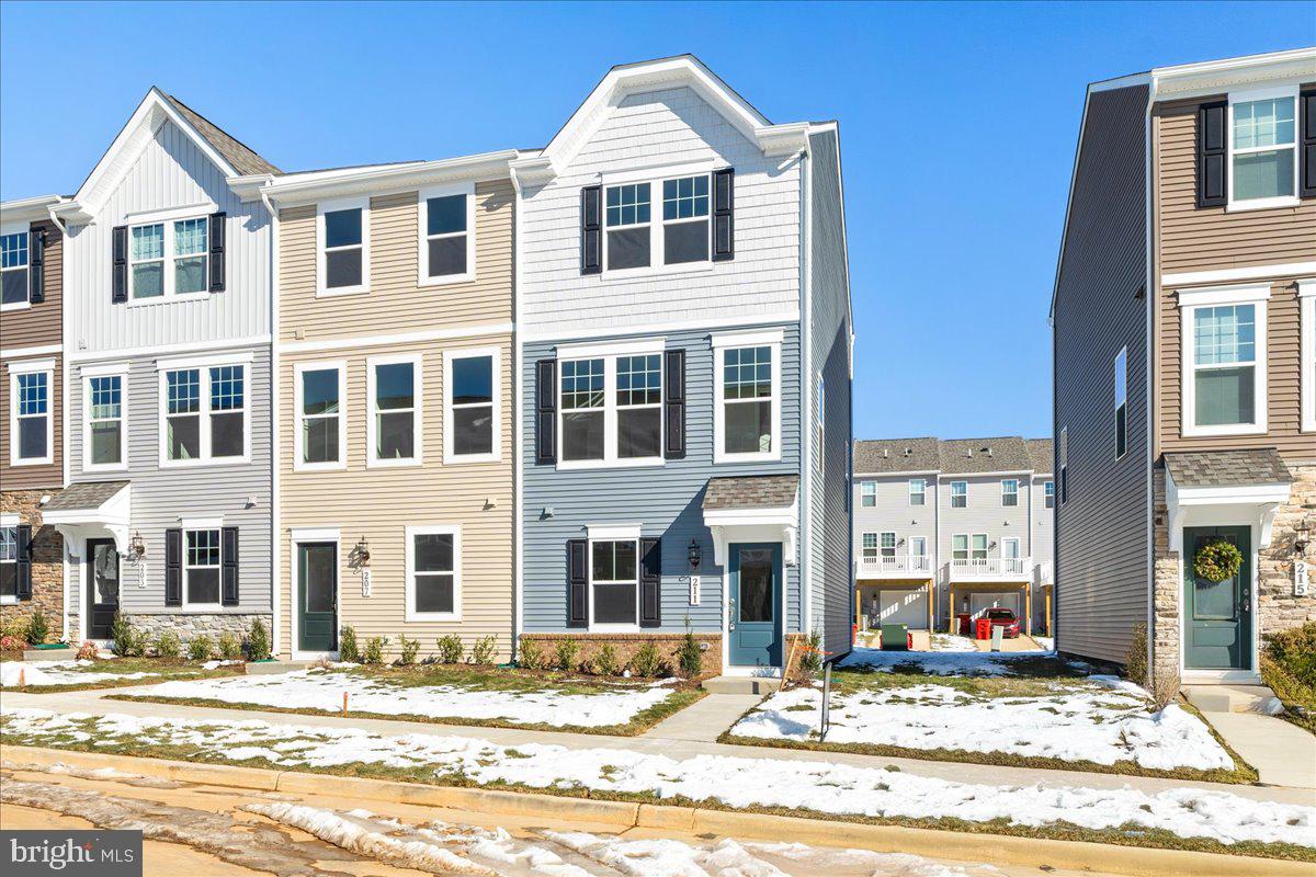 PRESIDENTS POINTE - Residential Lease