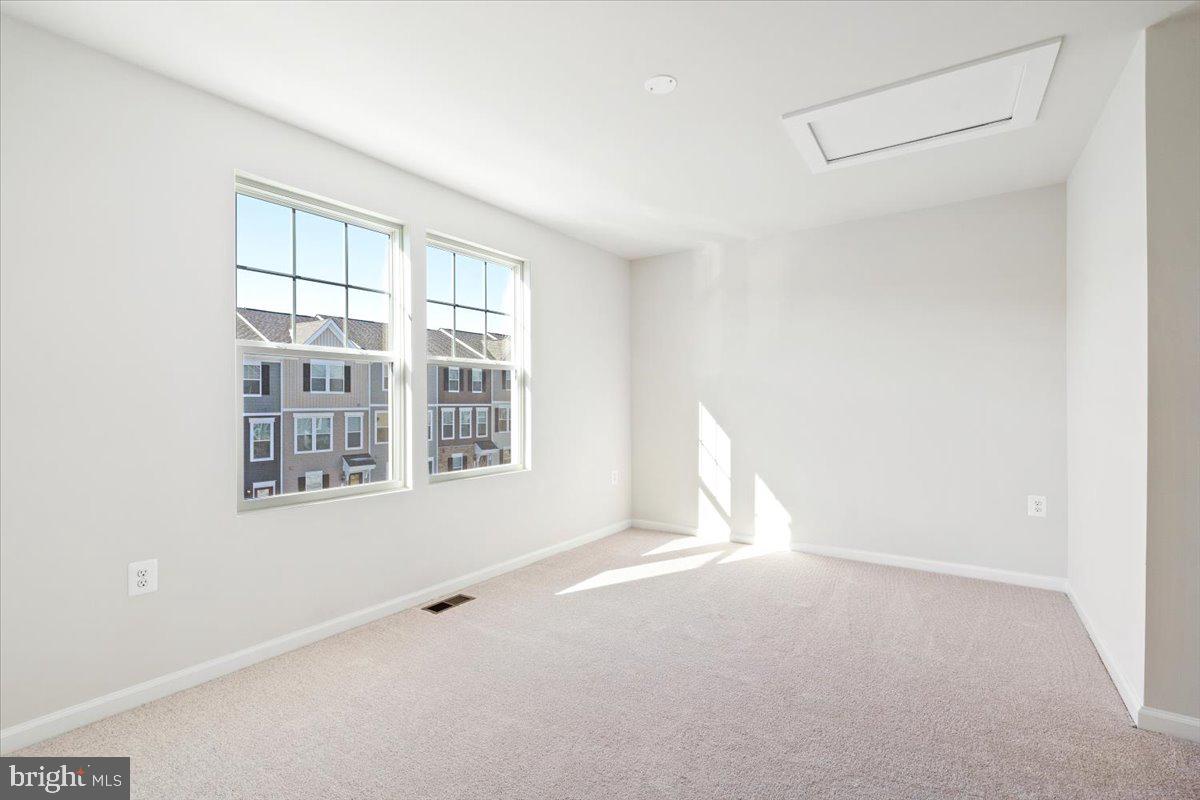 PRESIDENTS POINTE - Residential Lease