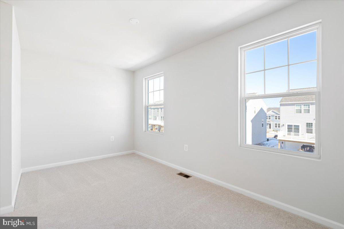 PRESIDENTS POINTE - Residential Lease