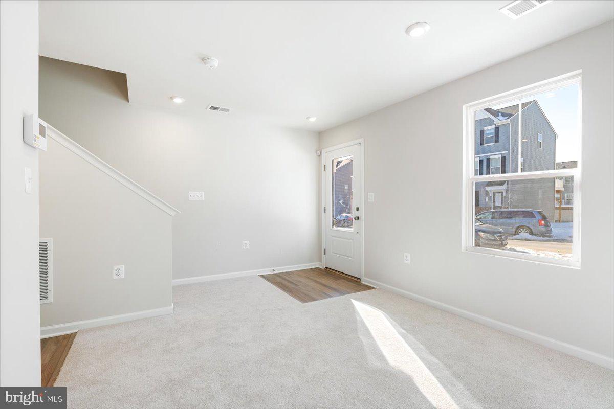 PRESIDENTS POINTE - Residential Lease