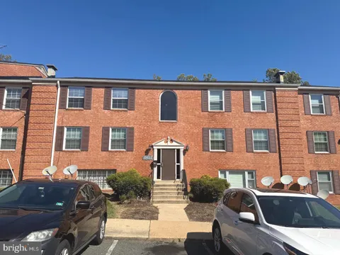 3807 Swann Road Unit 101, Suitland, MD MLS: MDPG2182264