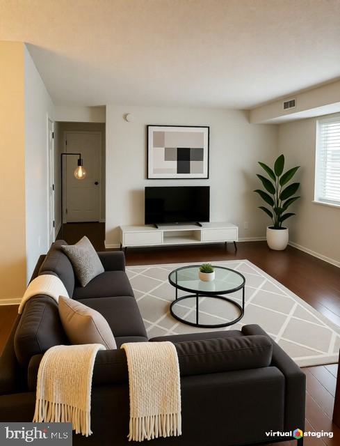 SWANN HILL CONDOMINIUMS - Residential