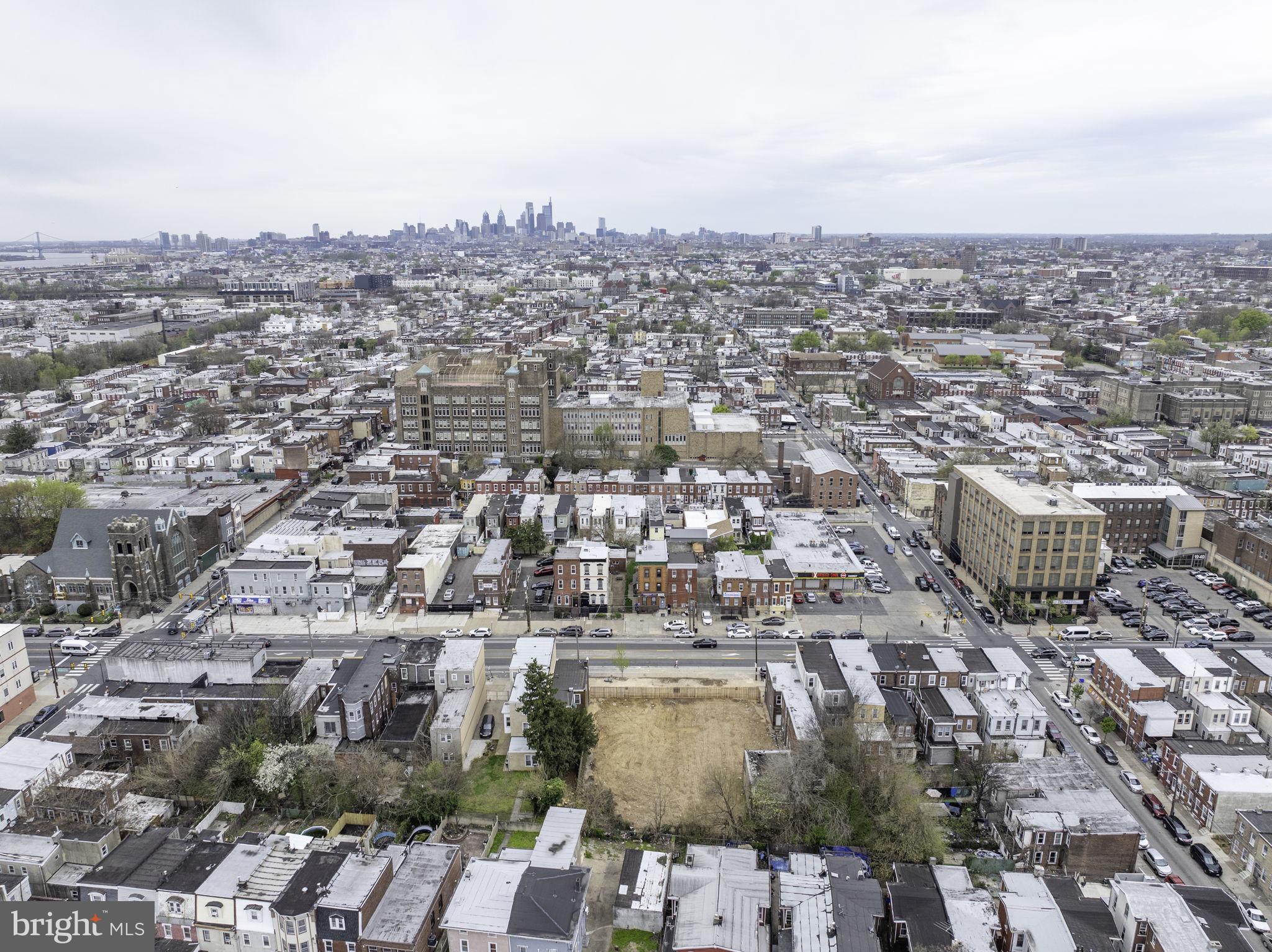 KENSINGTON - Commercial Sale