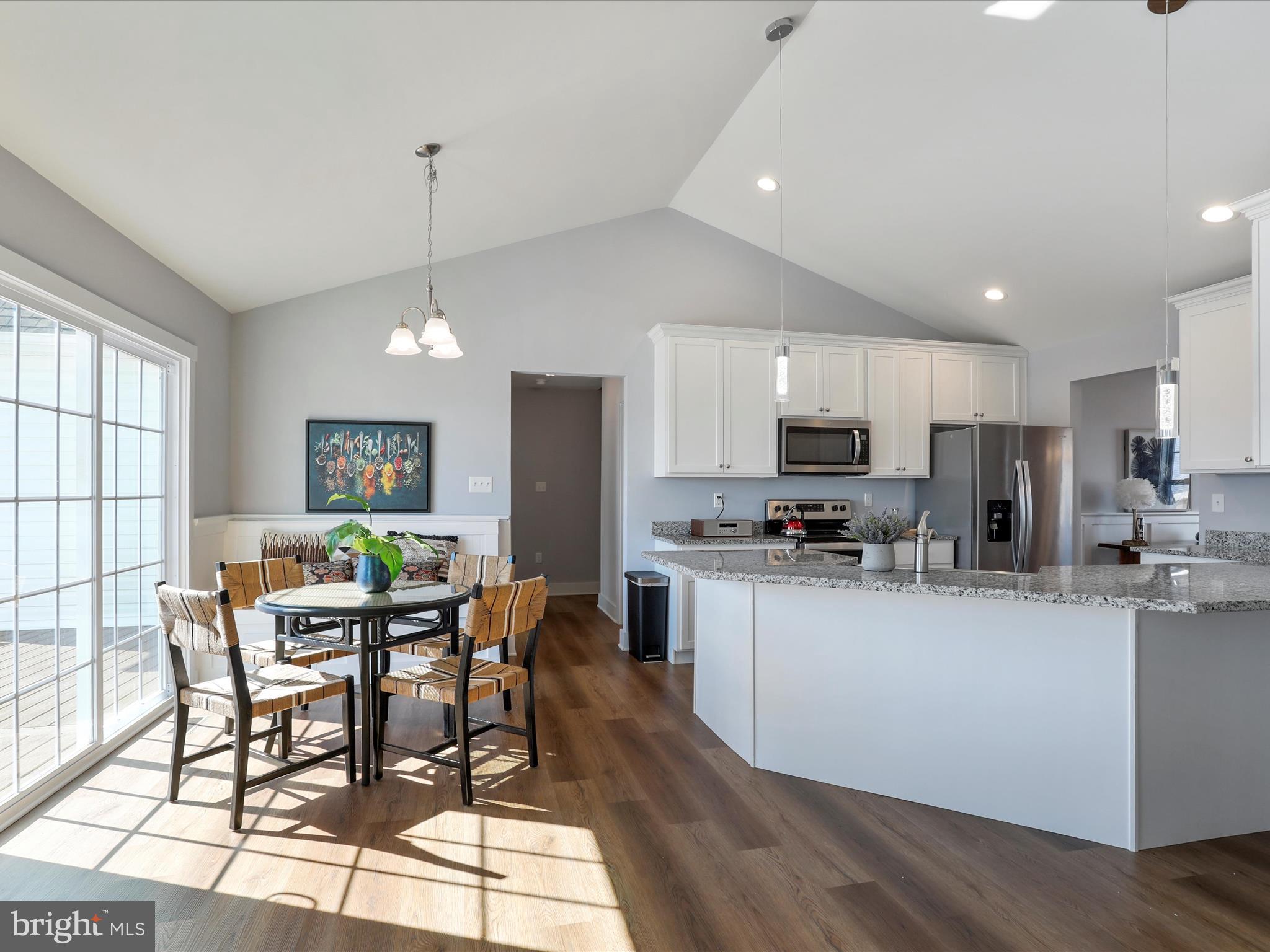 MILTON'S LANDING - Residential