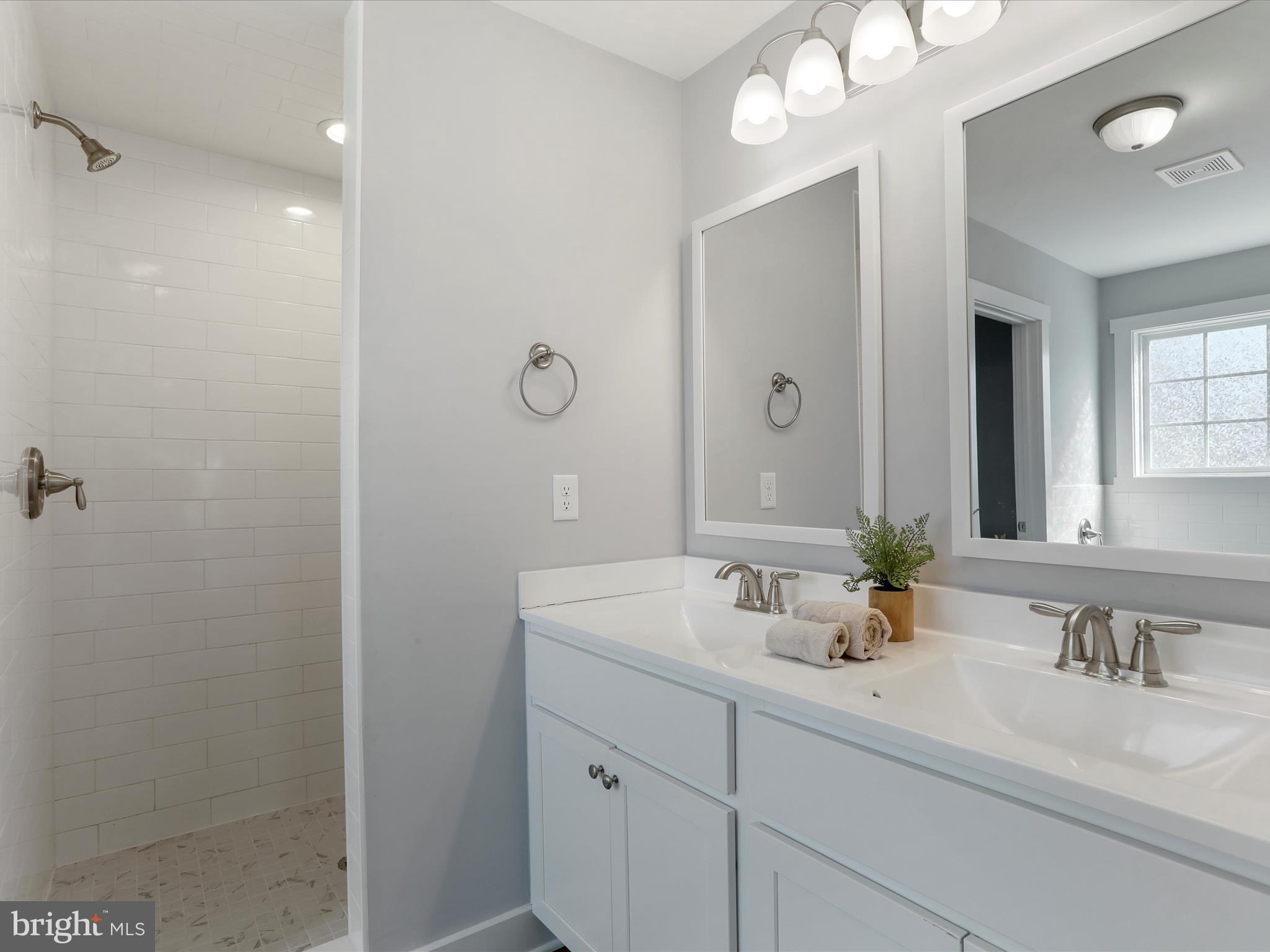 MILTON'S LANDING - Residential