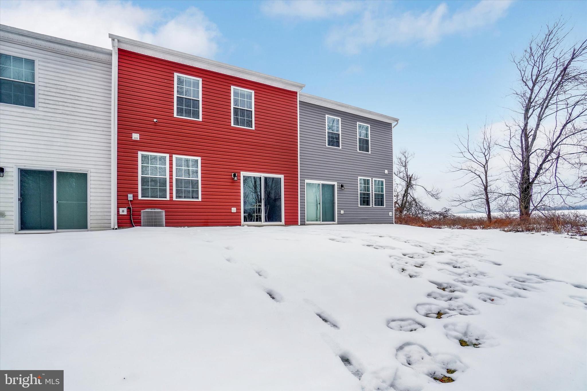 LOCUST RUN - Residential