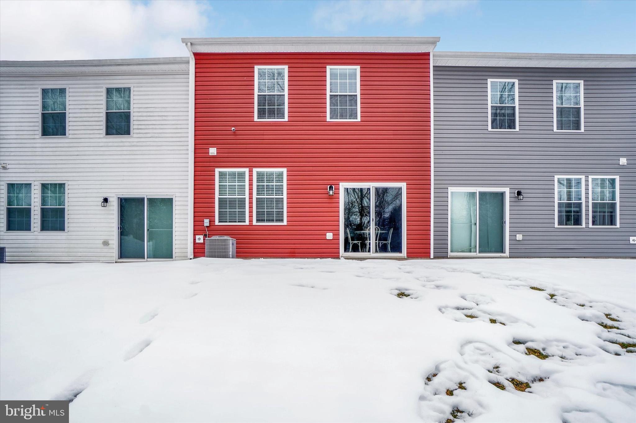 LOCUST RUN - Residential