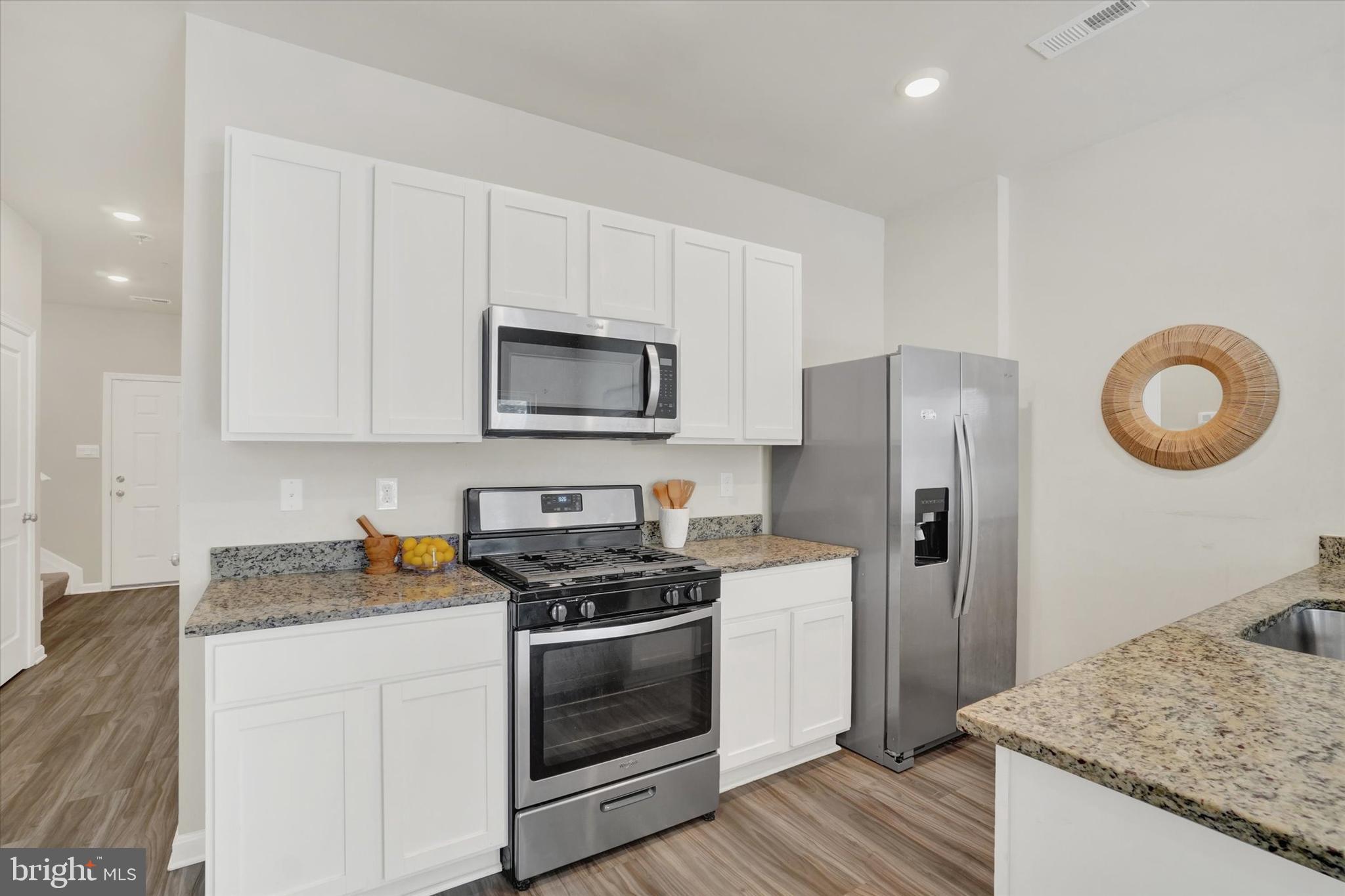 635 LOCUST RUN DRIVE