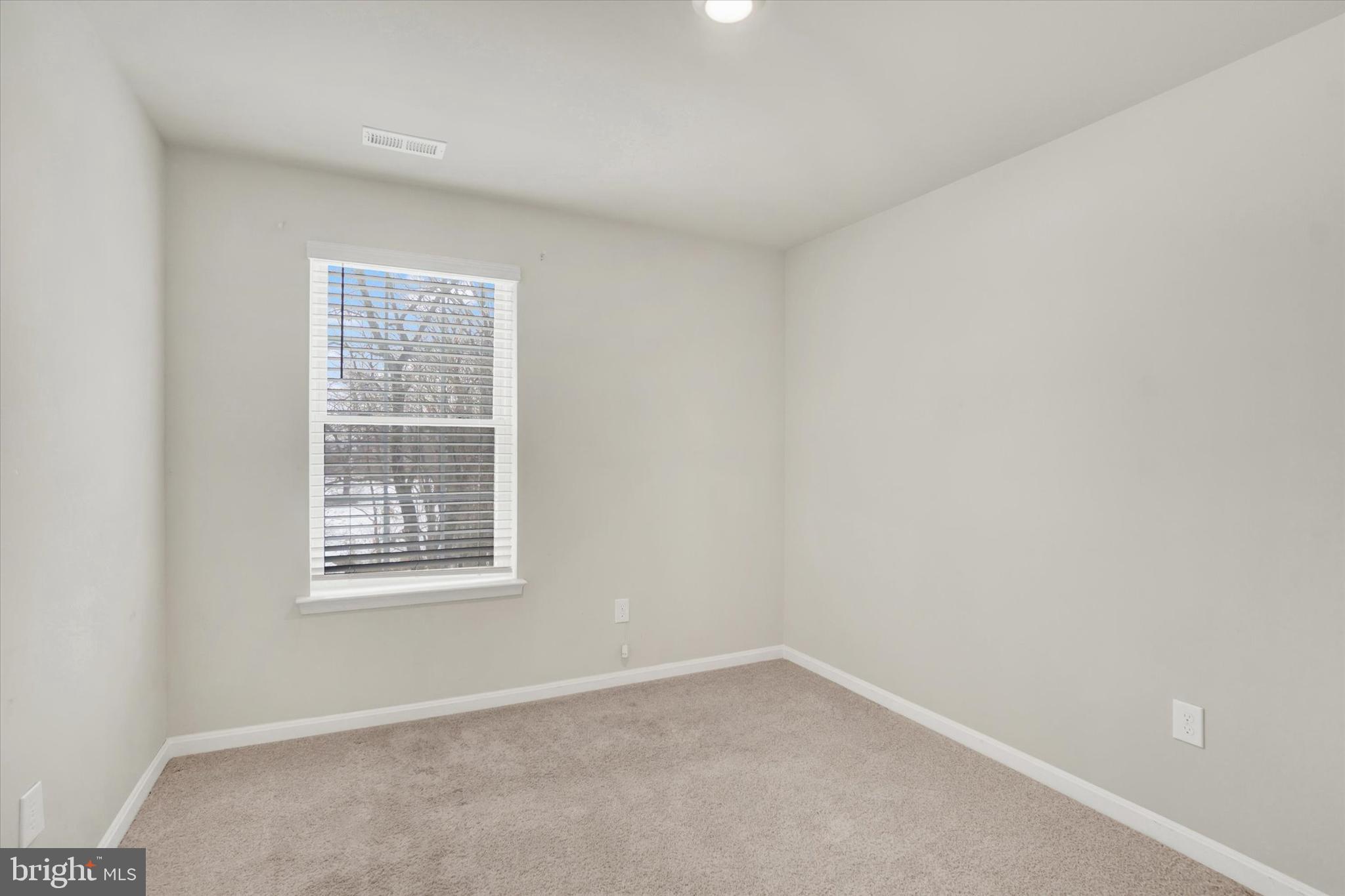 LOCUST RUN - Residential