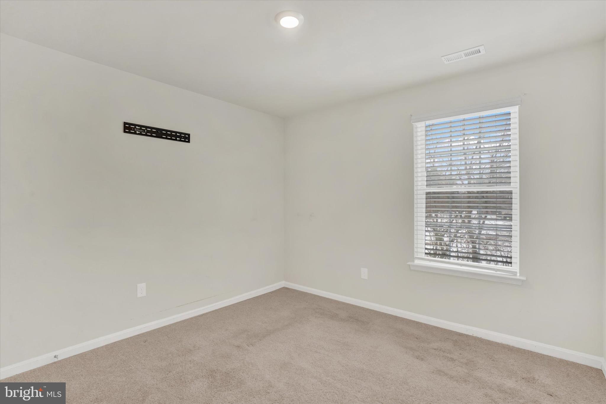 LOCUST RUN - Residential