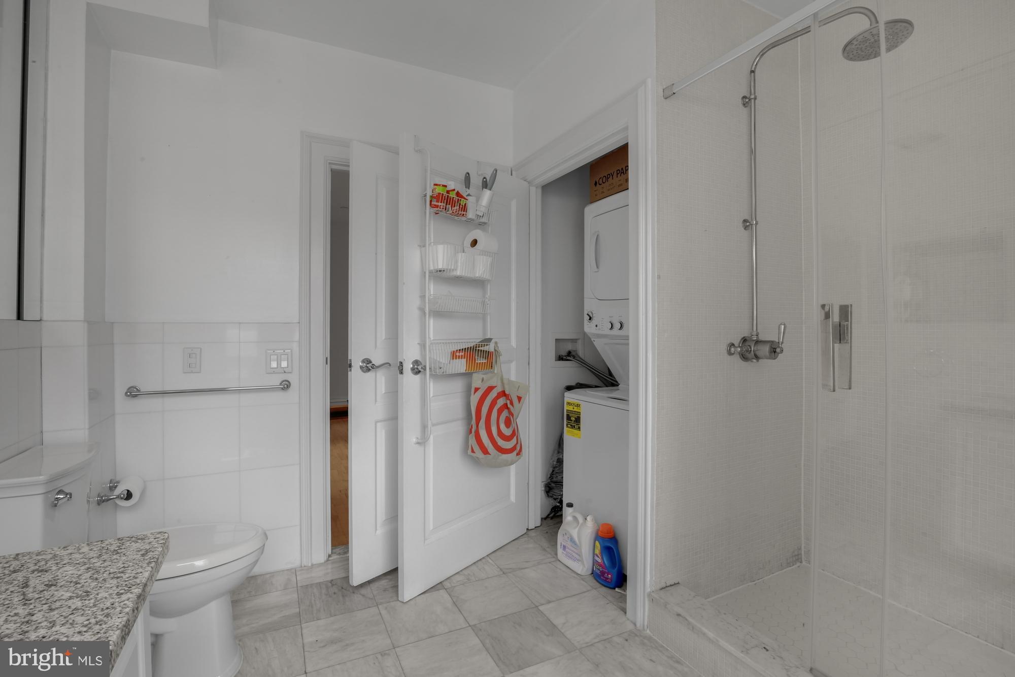 RITTENHOUSE SQUARE - Residential Lease