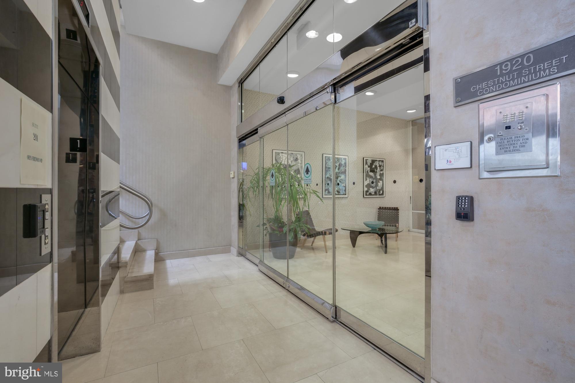 RITTENHOUSE SQUARE - Residential Lease