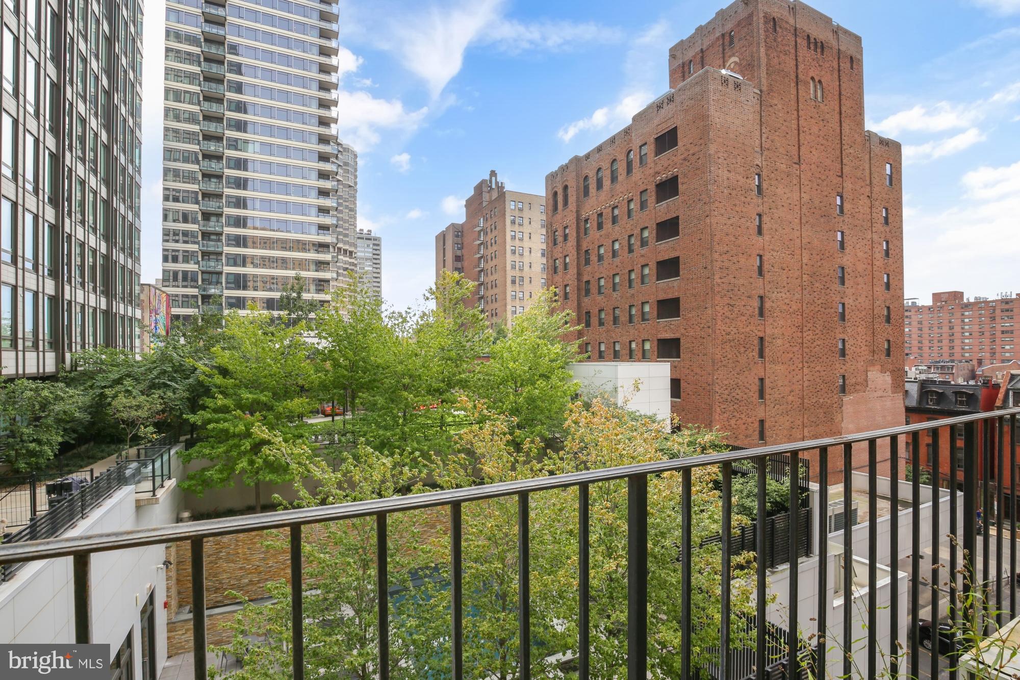 RITTENHOUSE SQUARE - Residential Lease