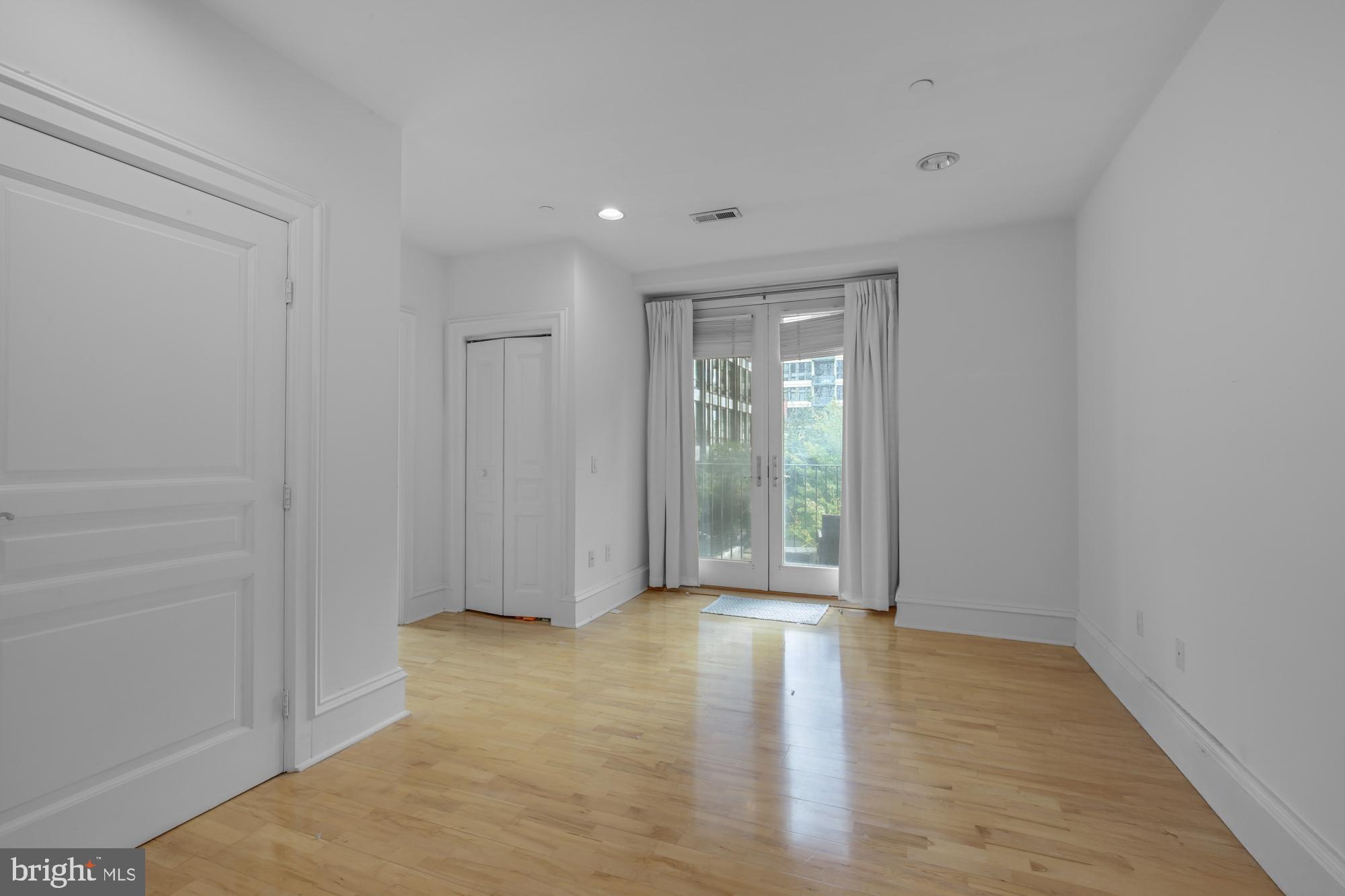 RITTENHOUSE SQUARE - Residential Lease
