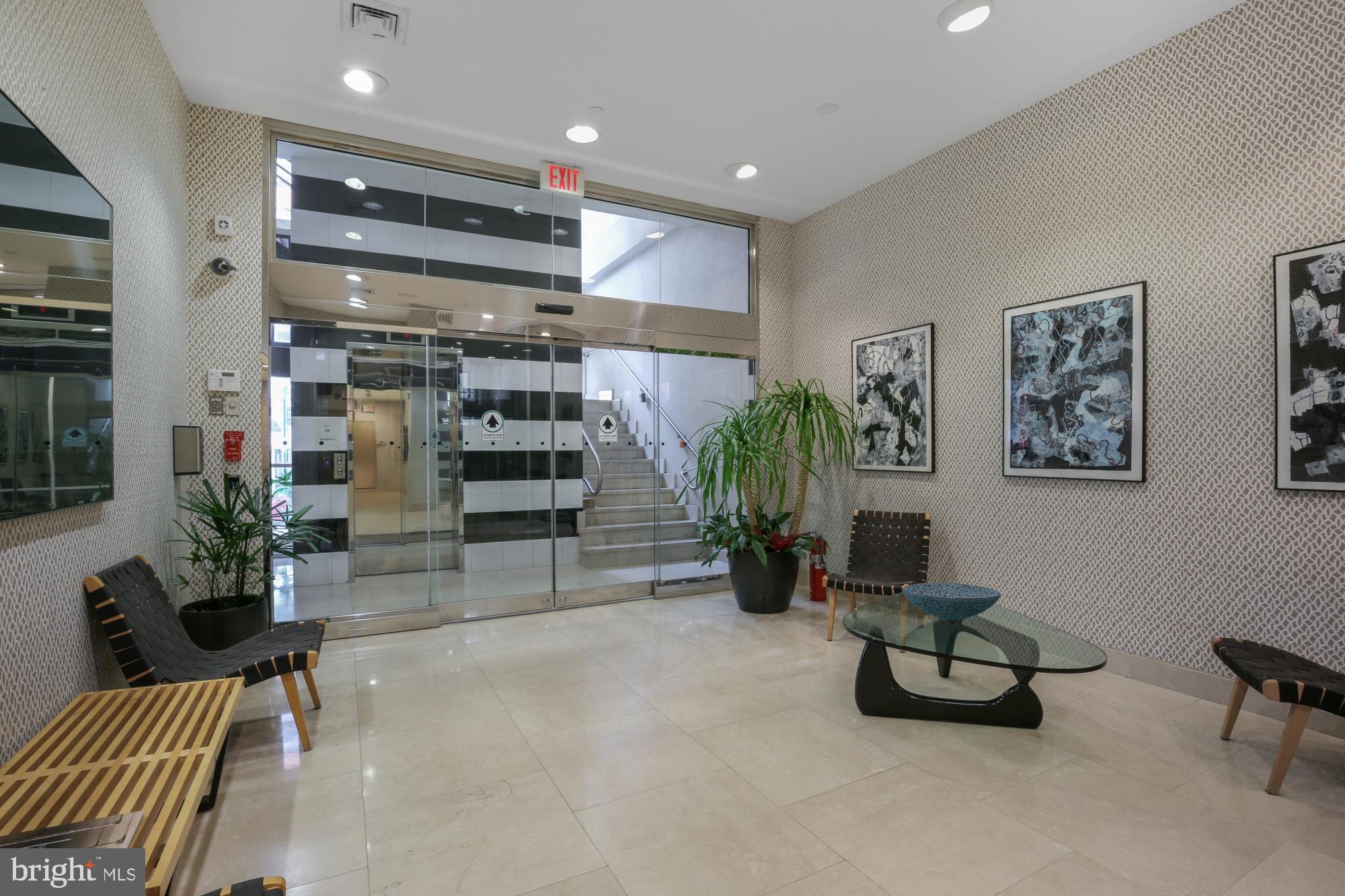 RITTENHOUSE SQUARE - Residential Lease