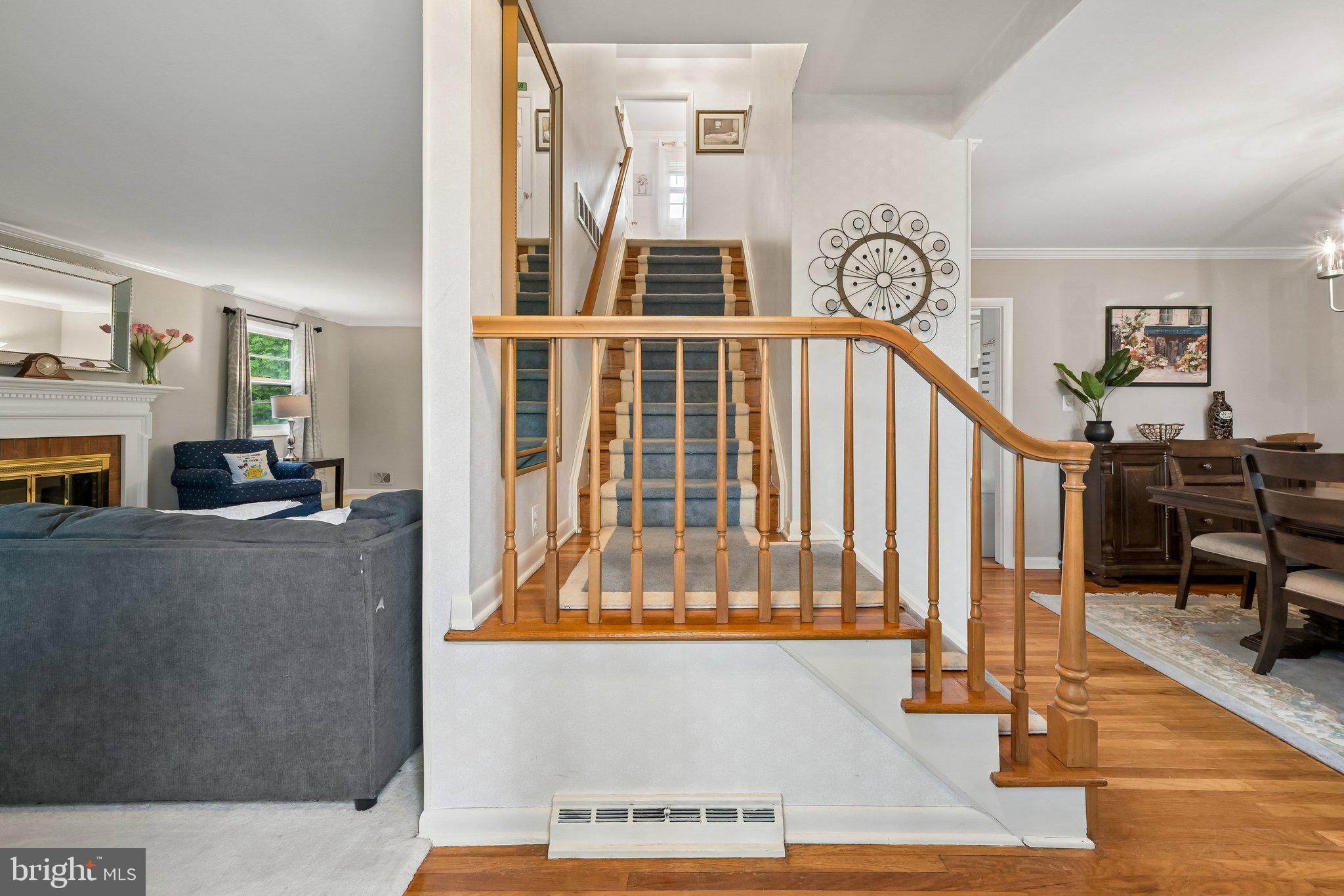 11 N WOODSTOCK DRIVE