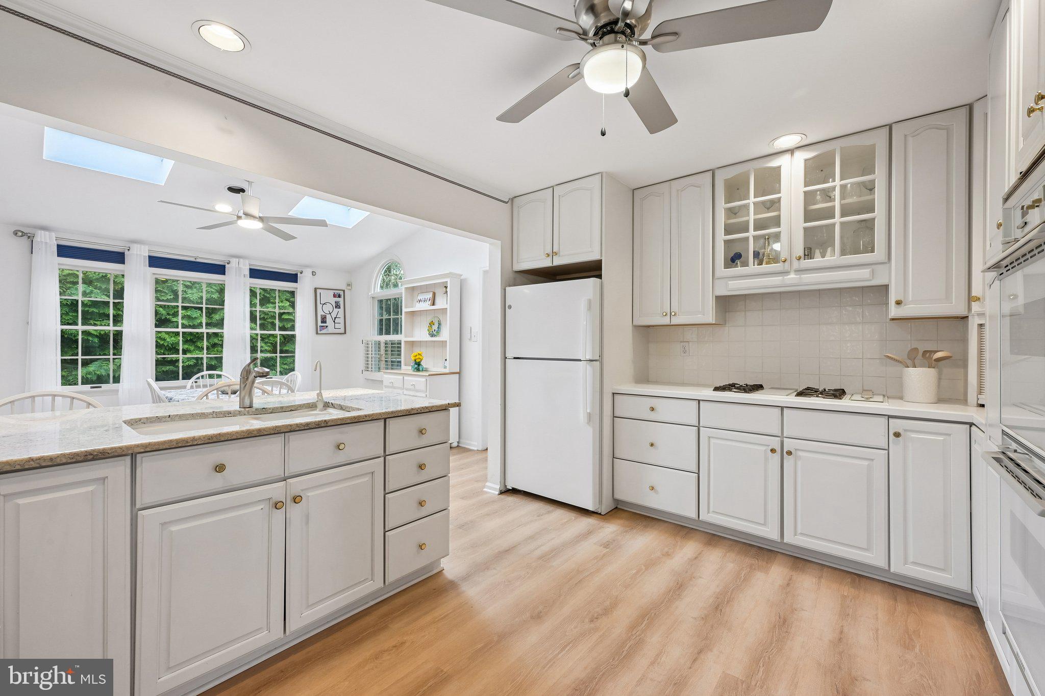 11 N WOODSTOCK DRIVE