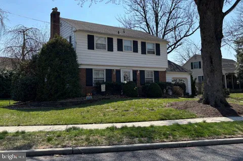 MLS: NJCD2114248