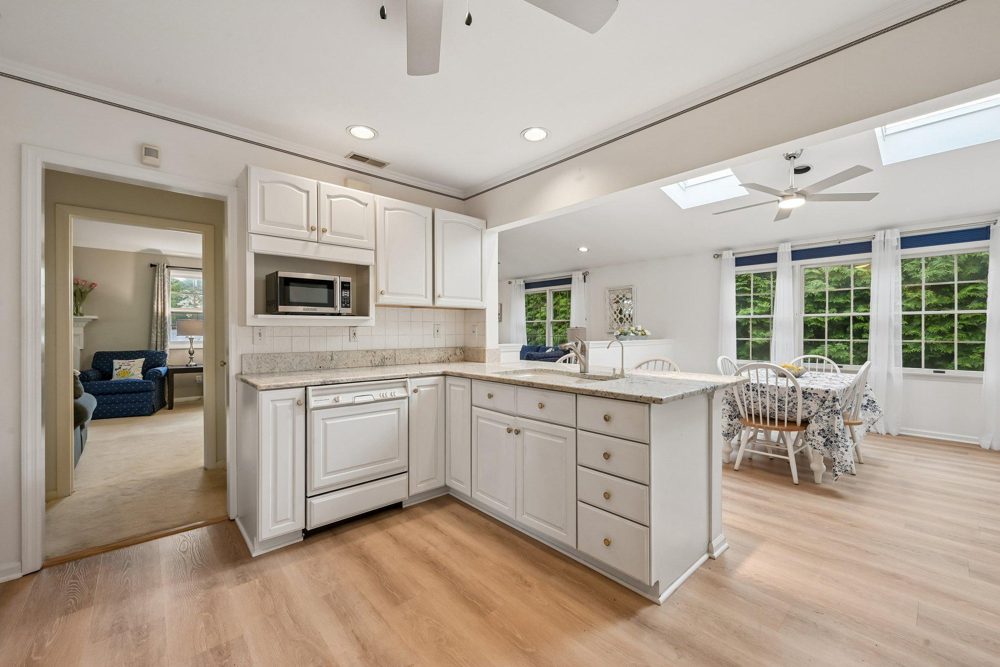 11 N WOODSTOCK DRIVE