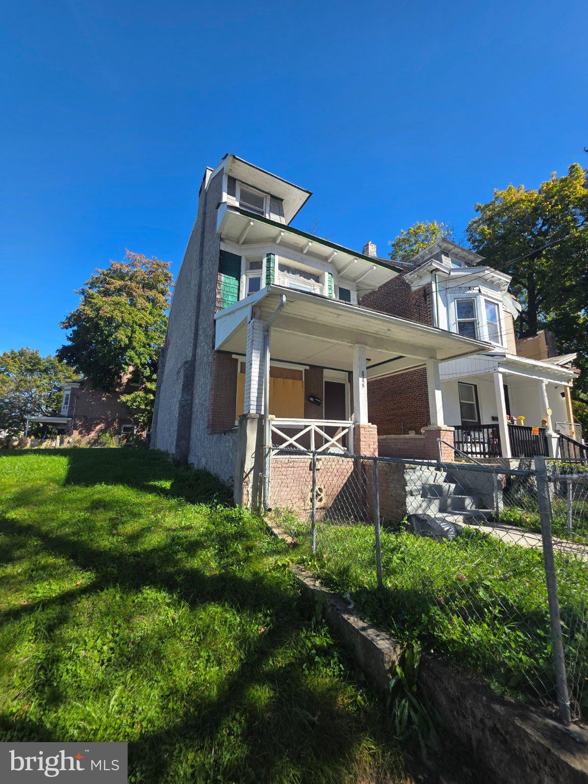 846 STUYVESANT AVENUE