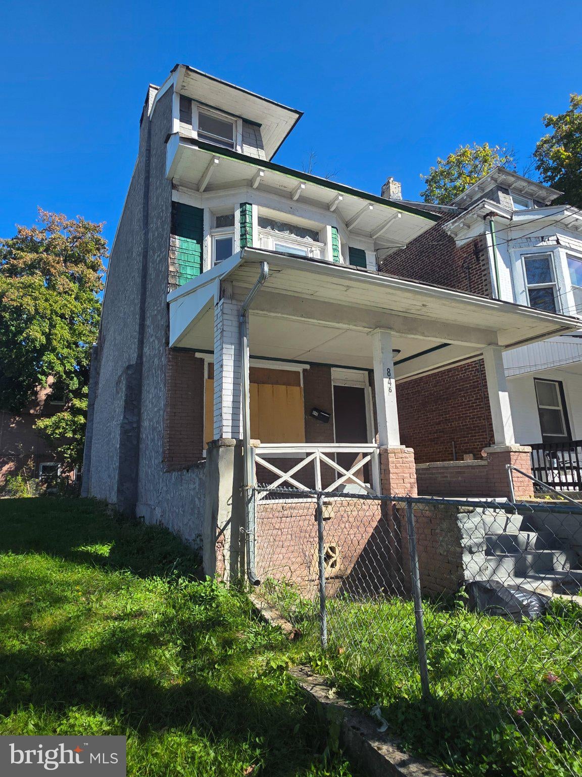 846 STUYVESANT AVENUE