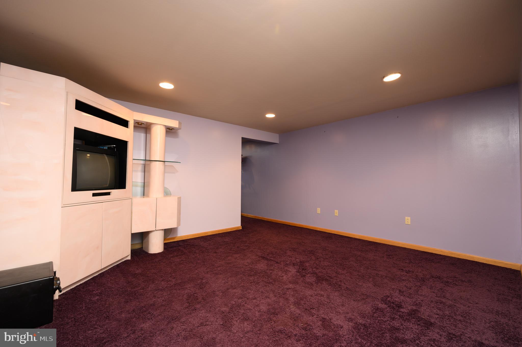 100 ACRE WOODS - Residential