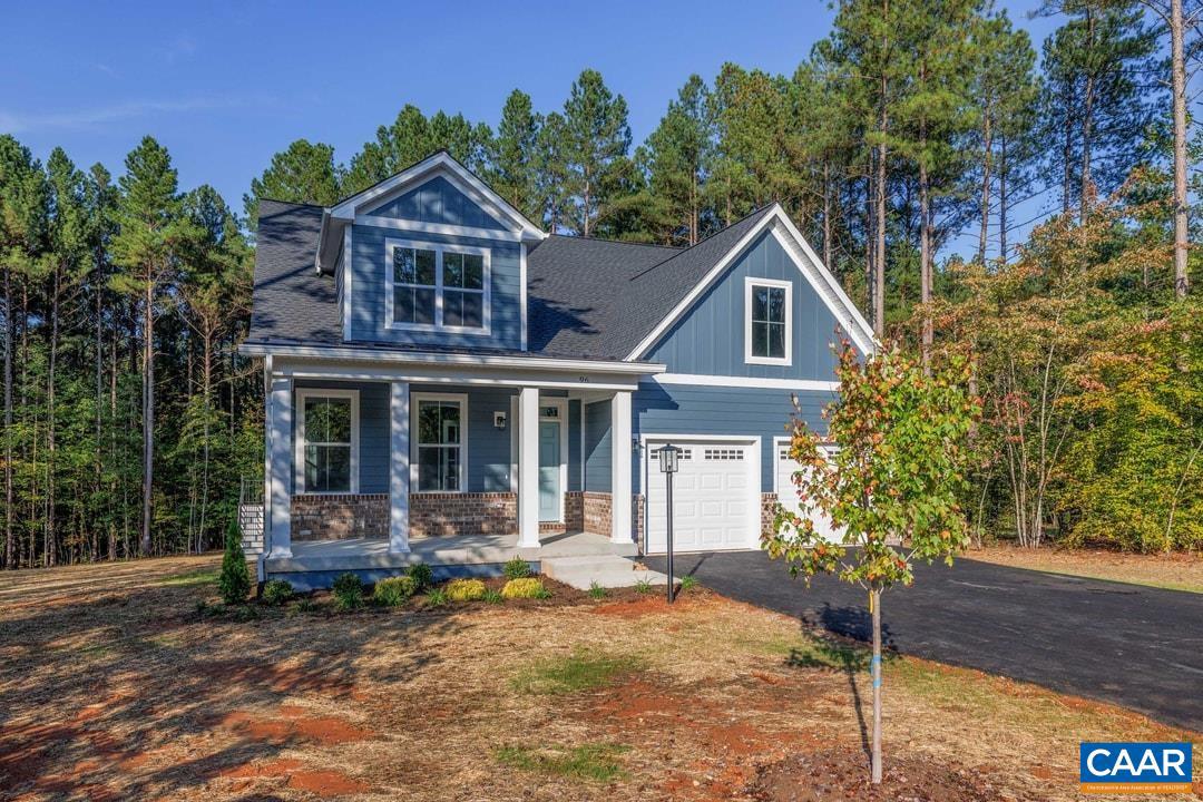 MEADOW BROOK - Residential