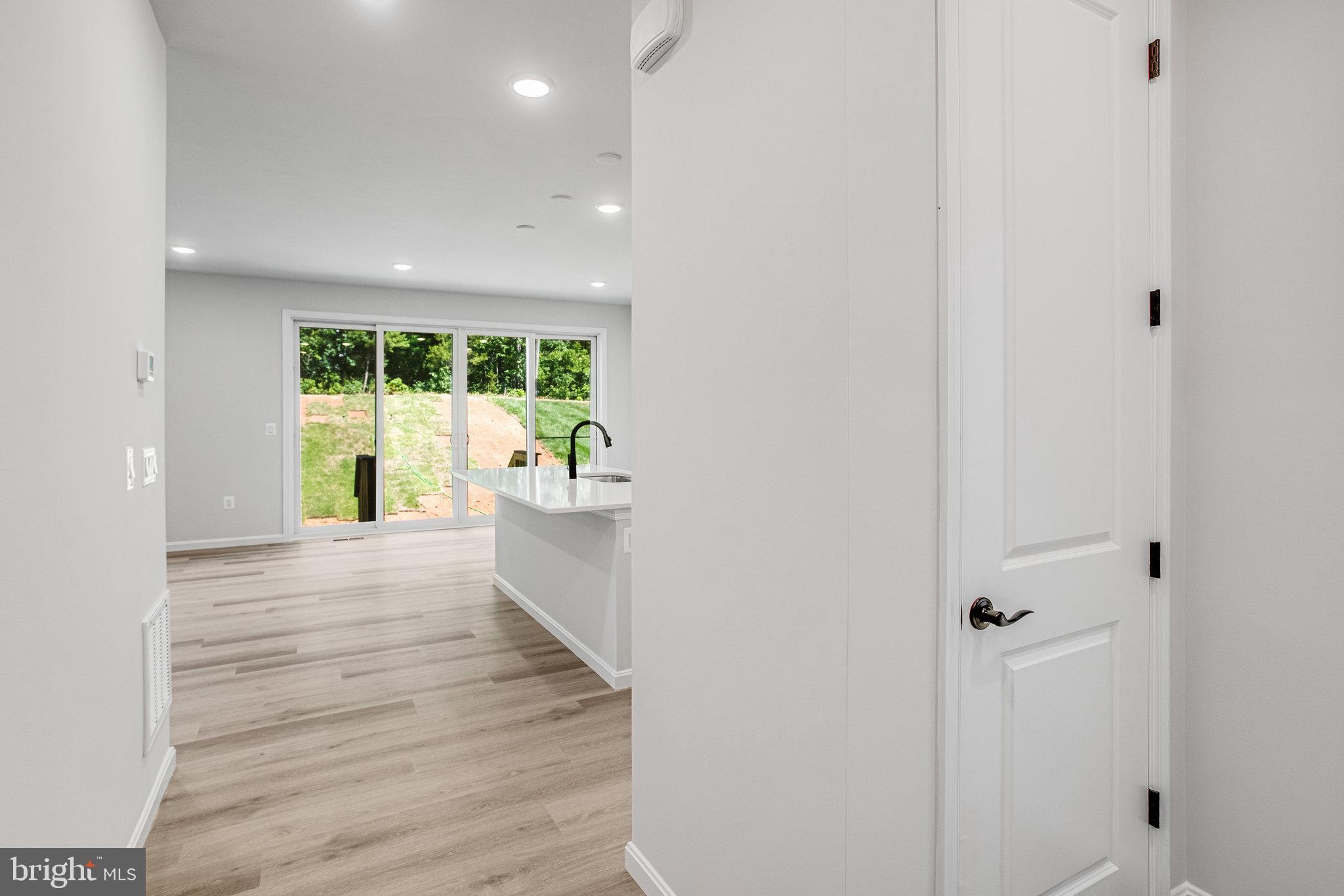 WILDERNESS SHORES - Residential