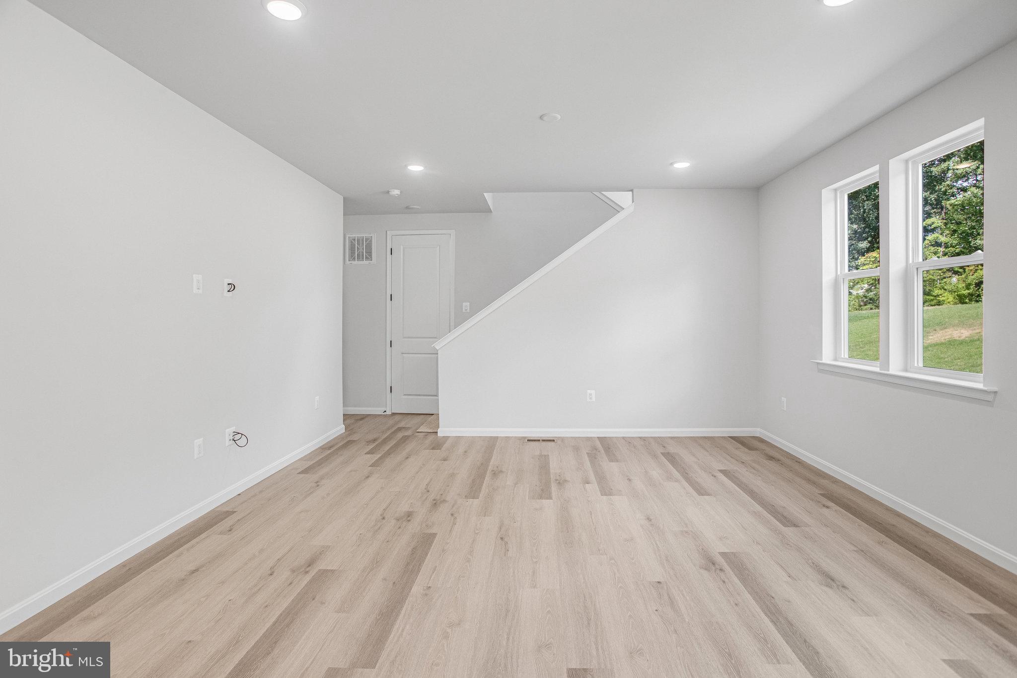 WILDERNESS SHORES - Residential